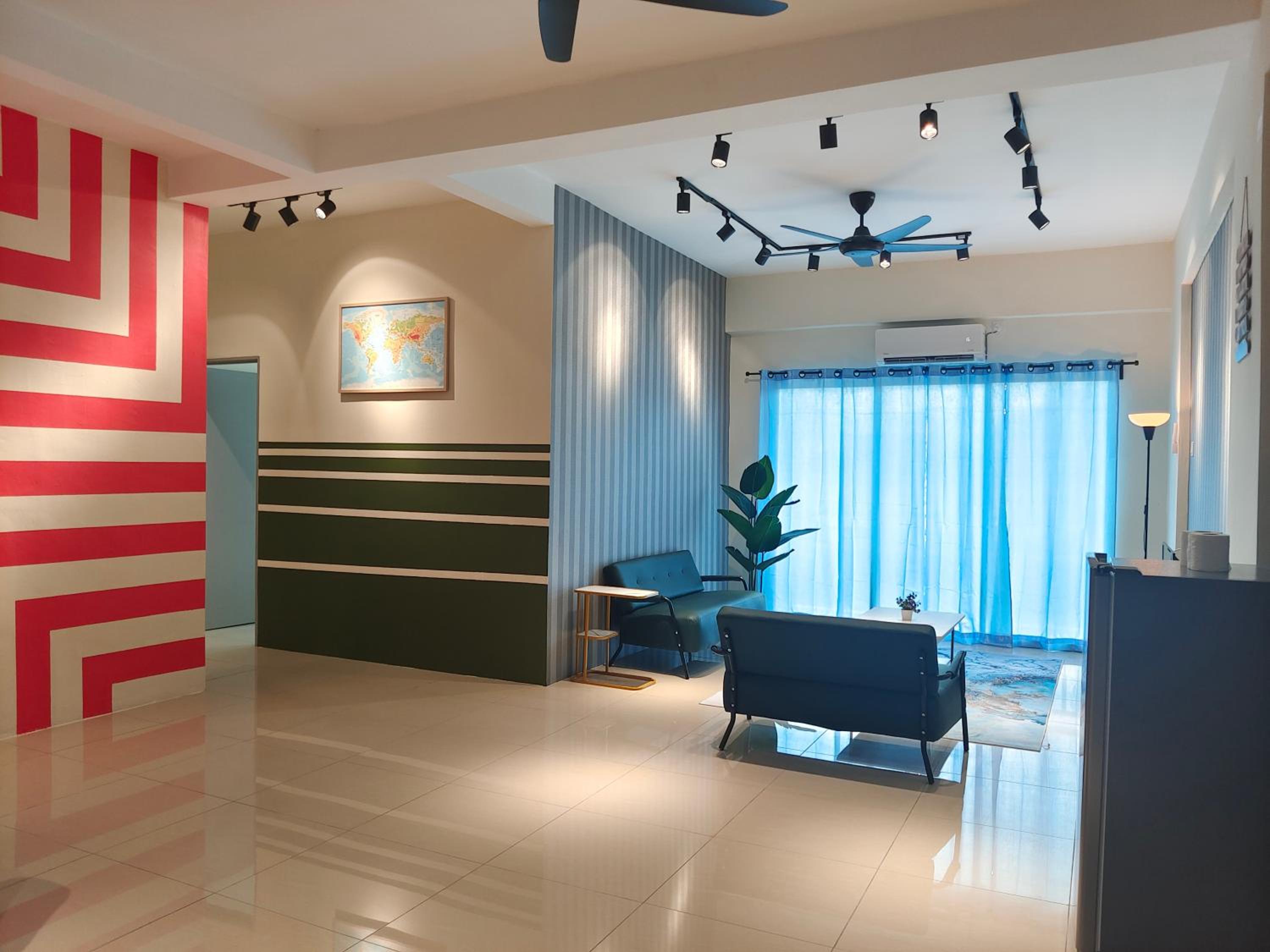 Three-Bedroom Apartment - Photo 7
