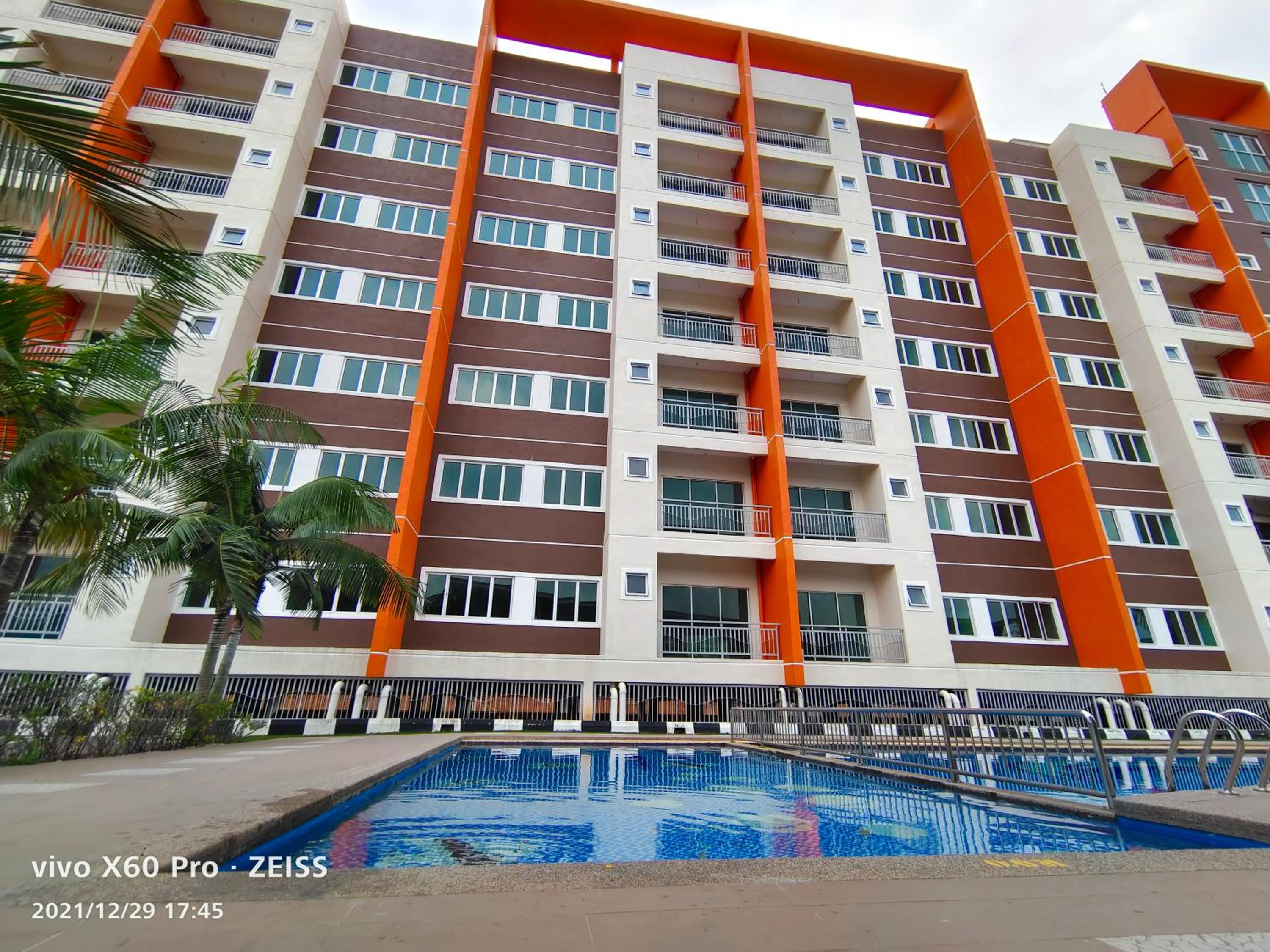 Three-Bedroom Apartment - Photo 41