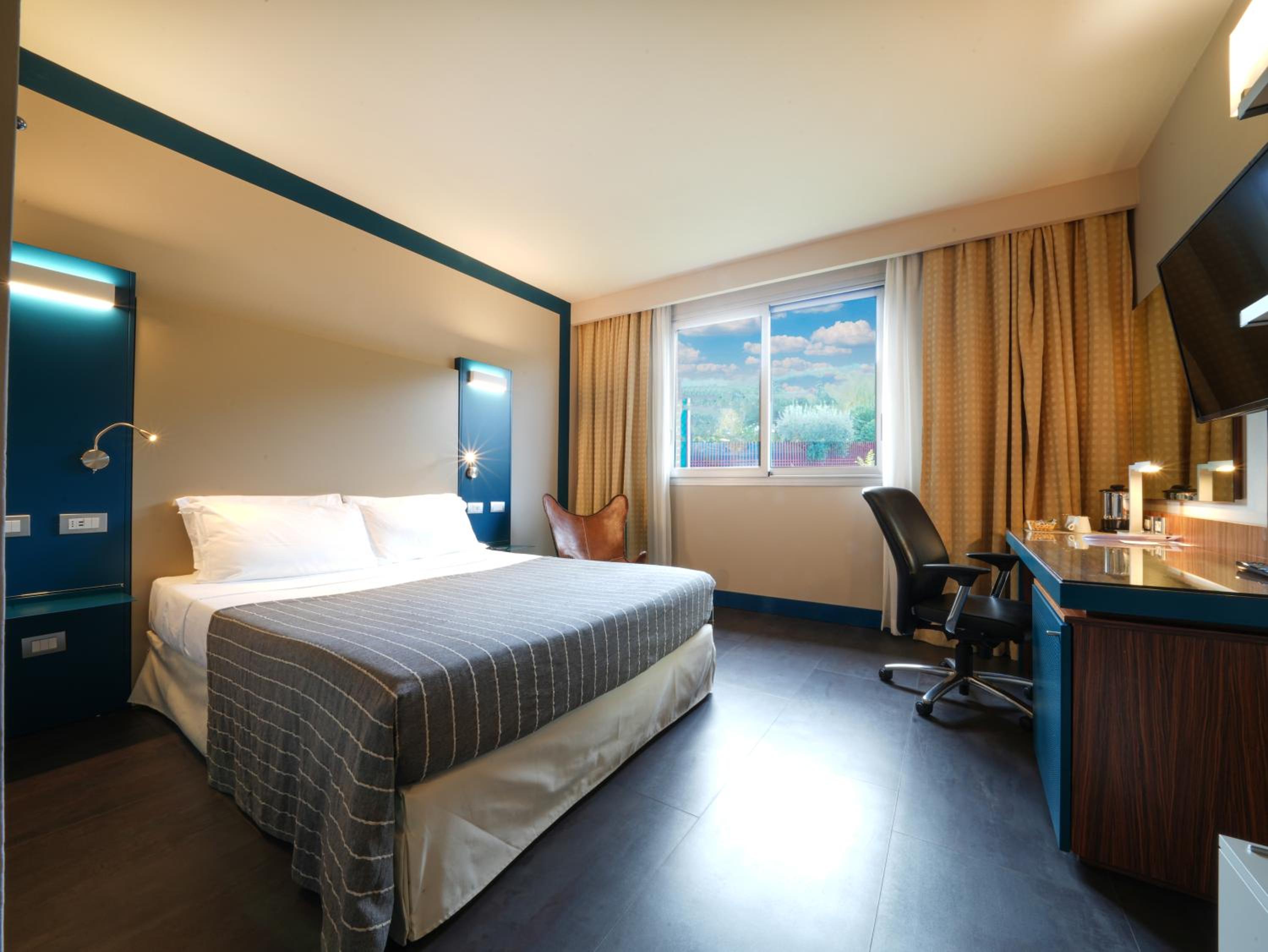 Executive Double Room - Photo 1