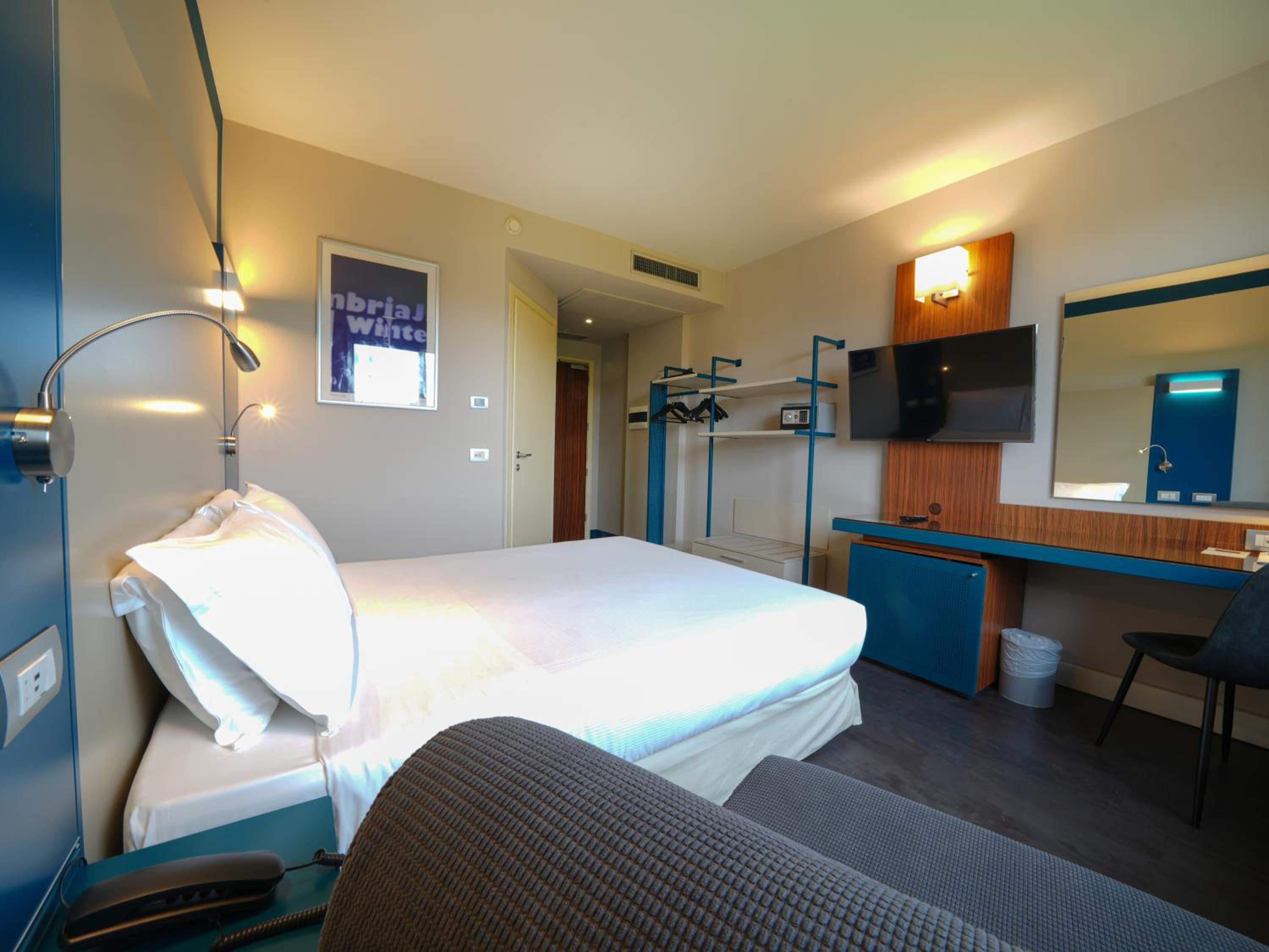 Superior Triple Room - Photo 8