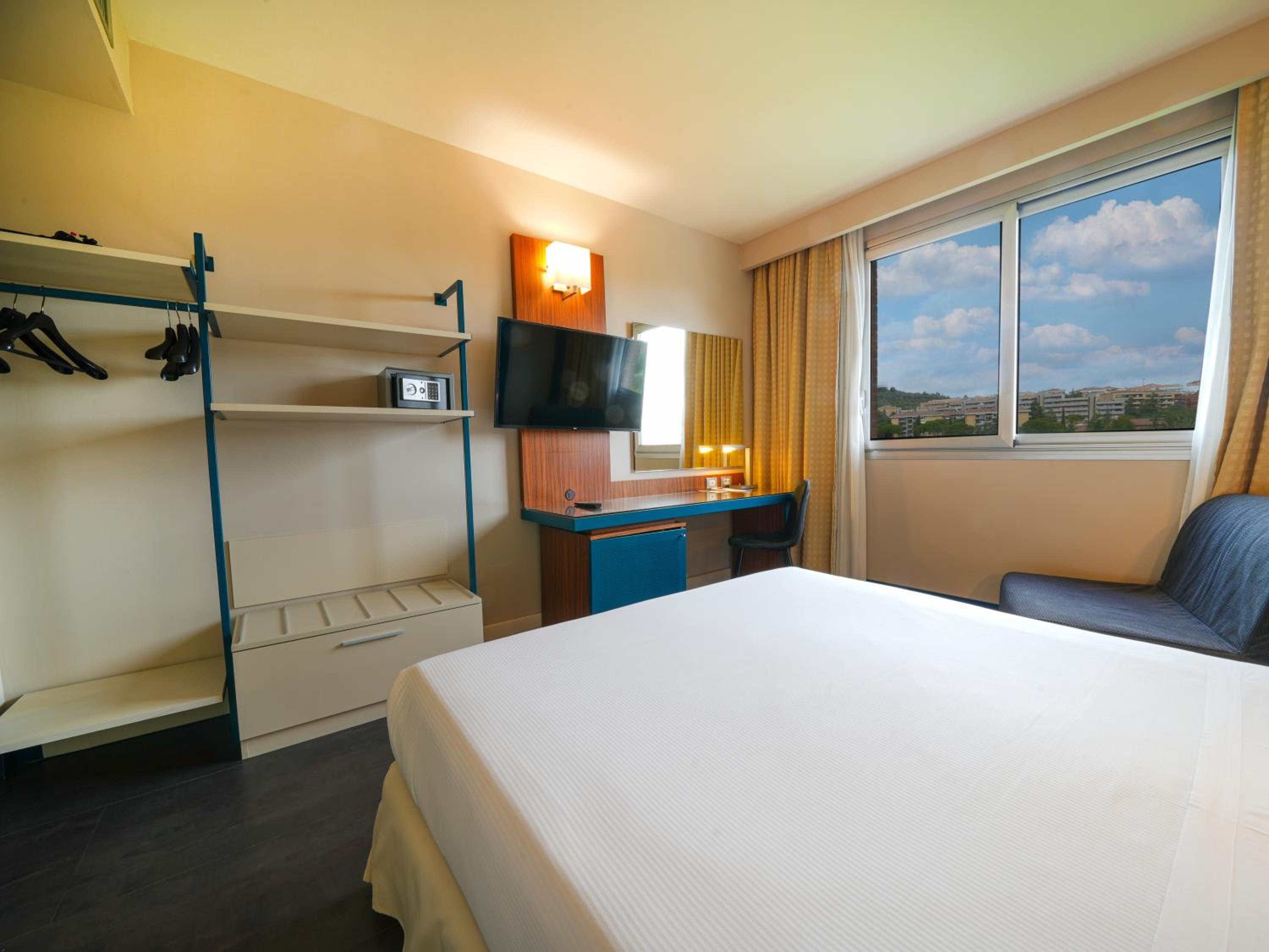 Superior Triple Room - Photo 2