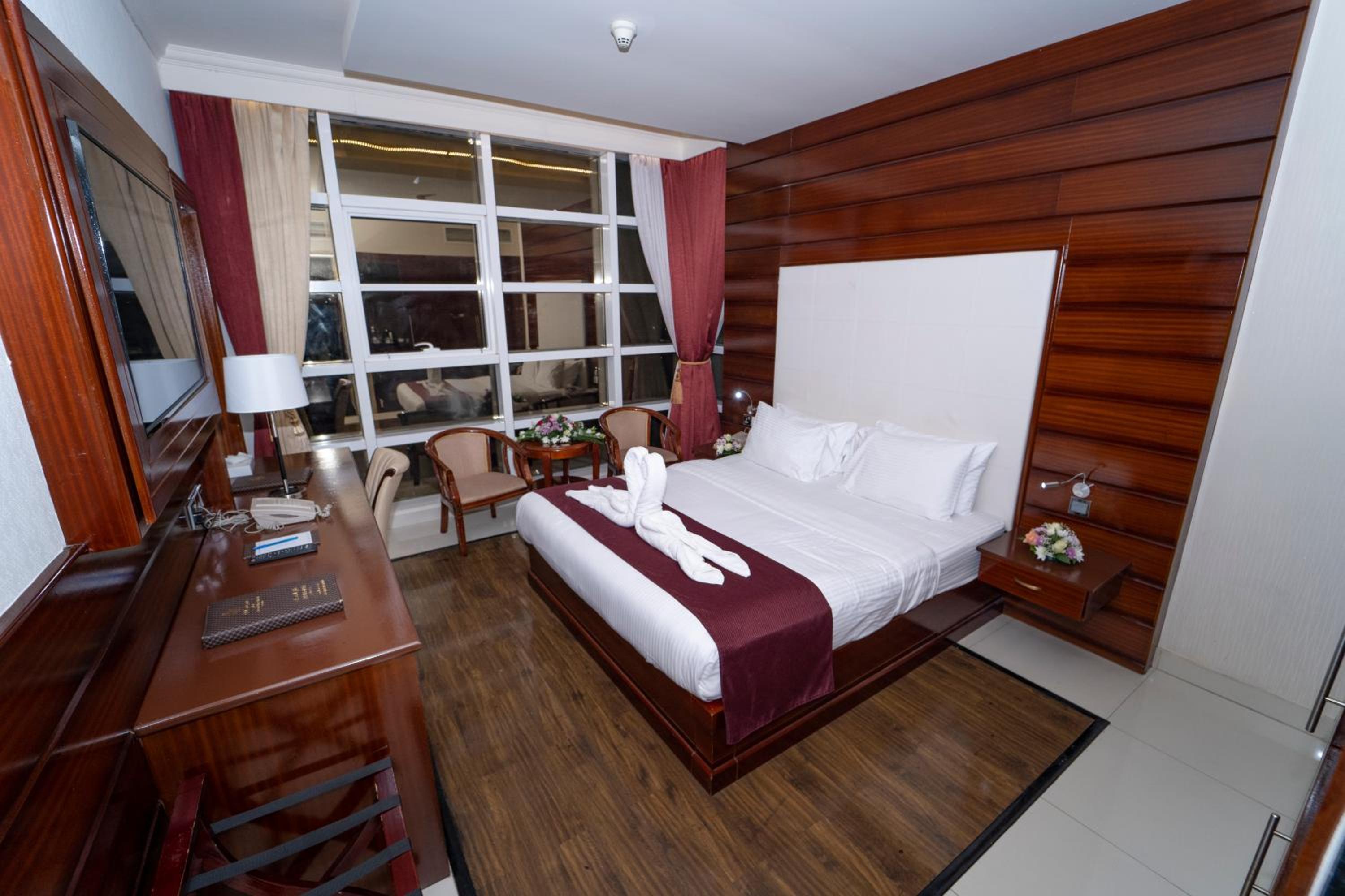 Executive Suite — photo 6