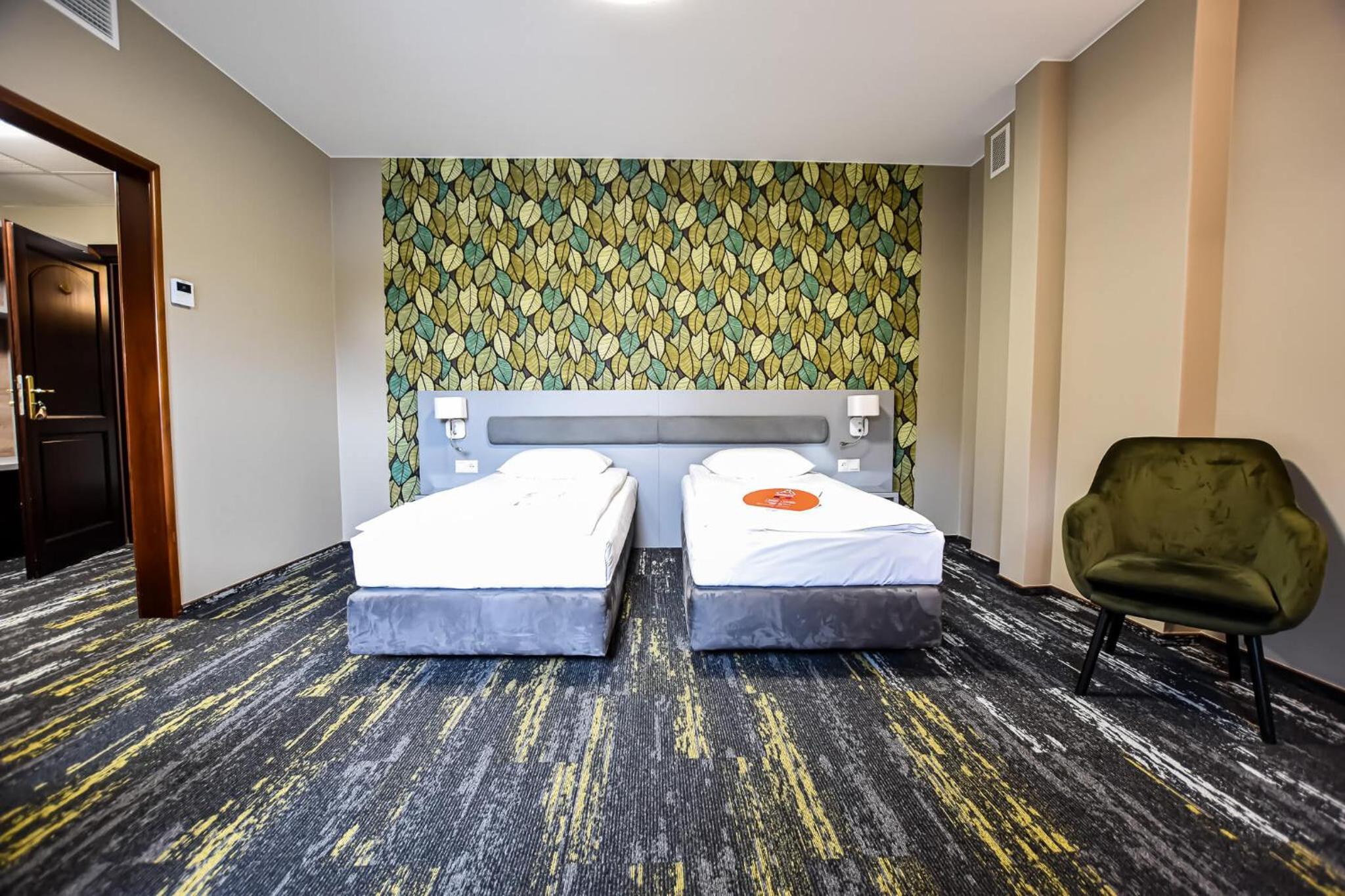 Twin Room - Photo 4