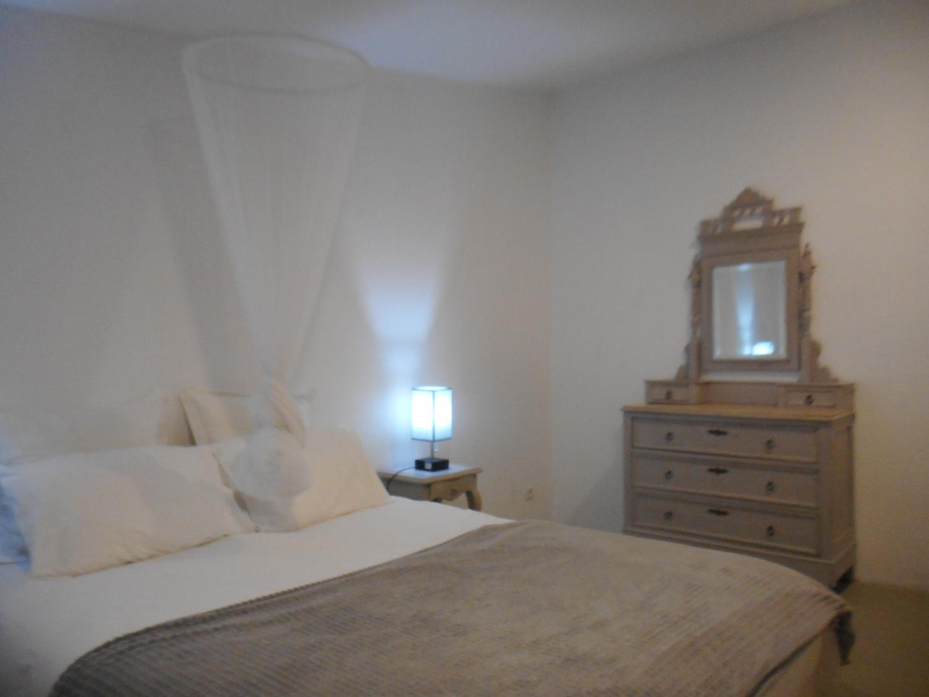 Two-Bedroom Suite - Photo 5