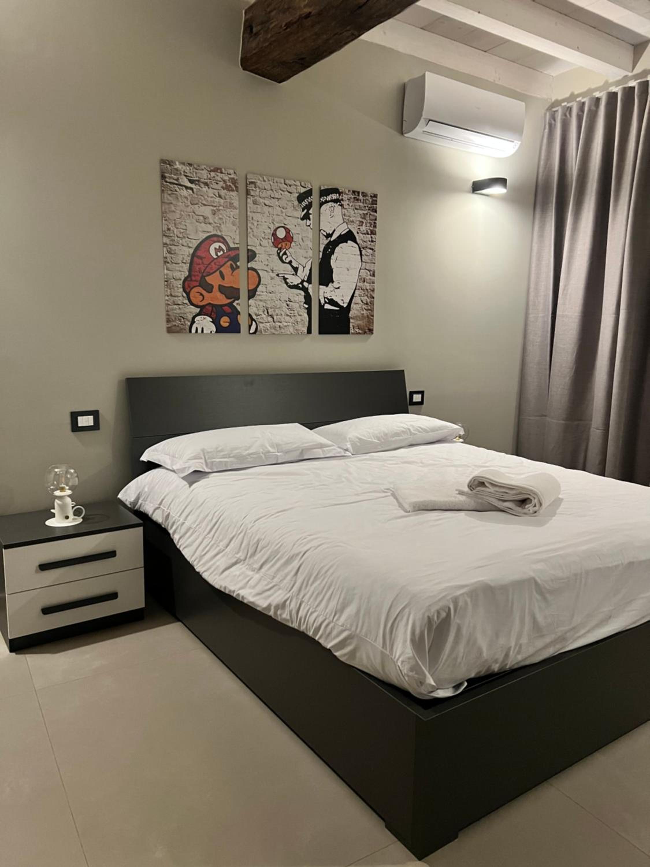 Queen Room photo 1