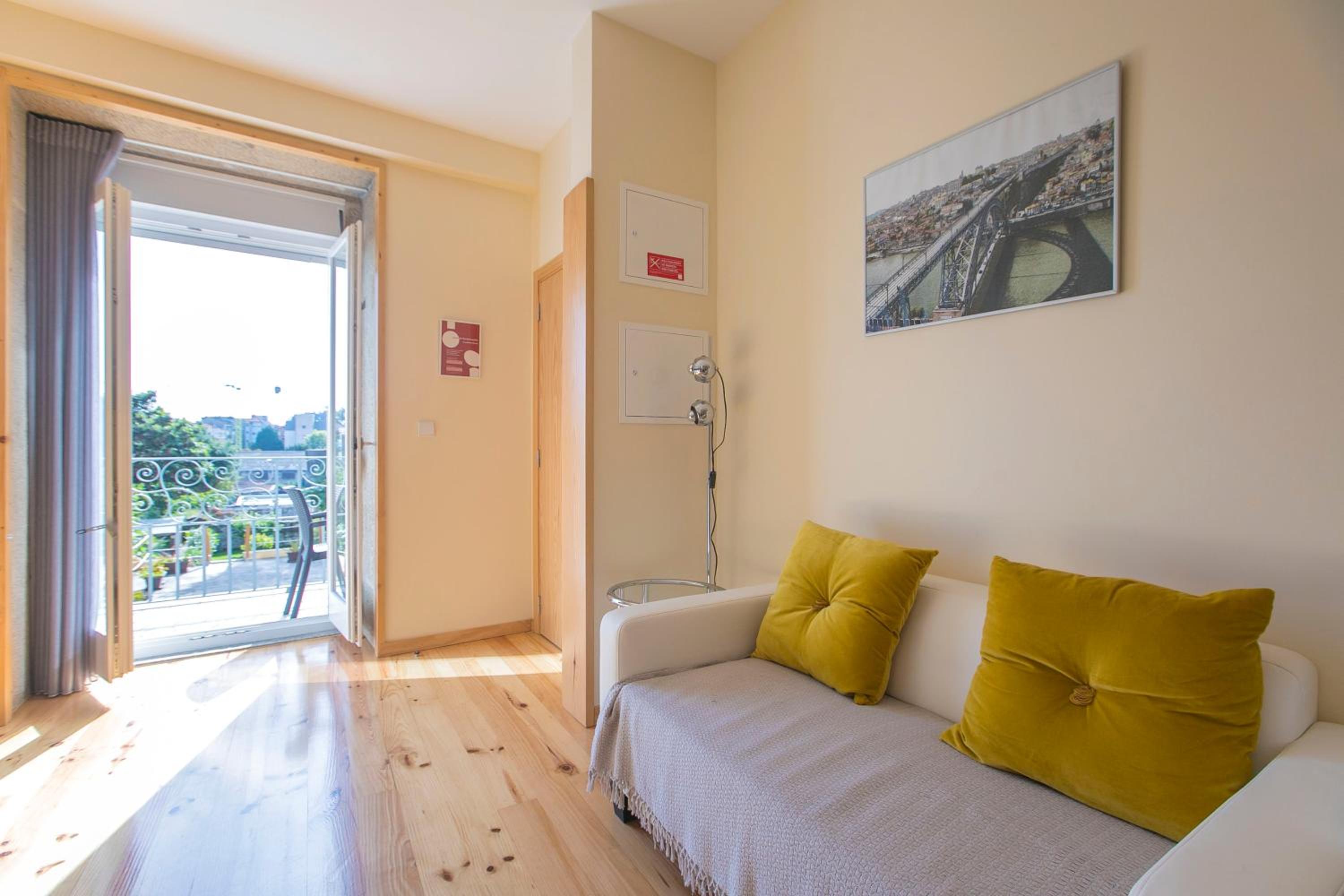 Studio with Garden View - Photo 4