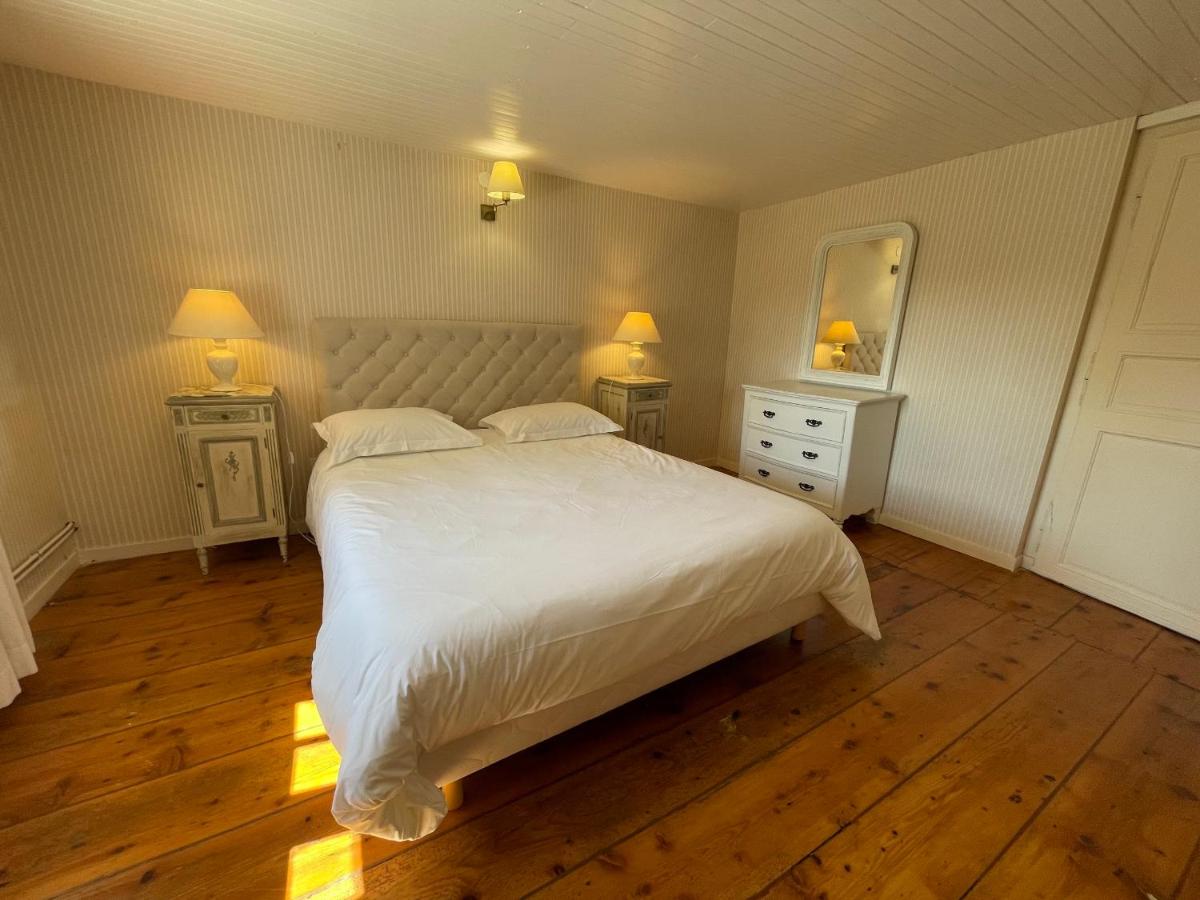 Three-Bedroom Cottage photo 2