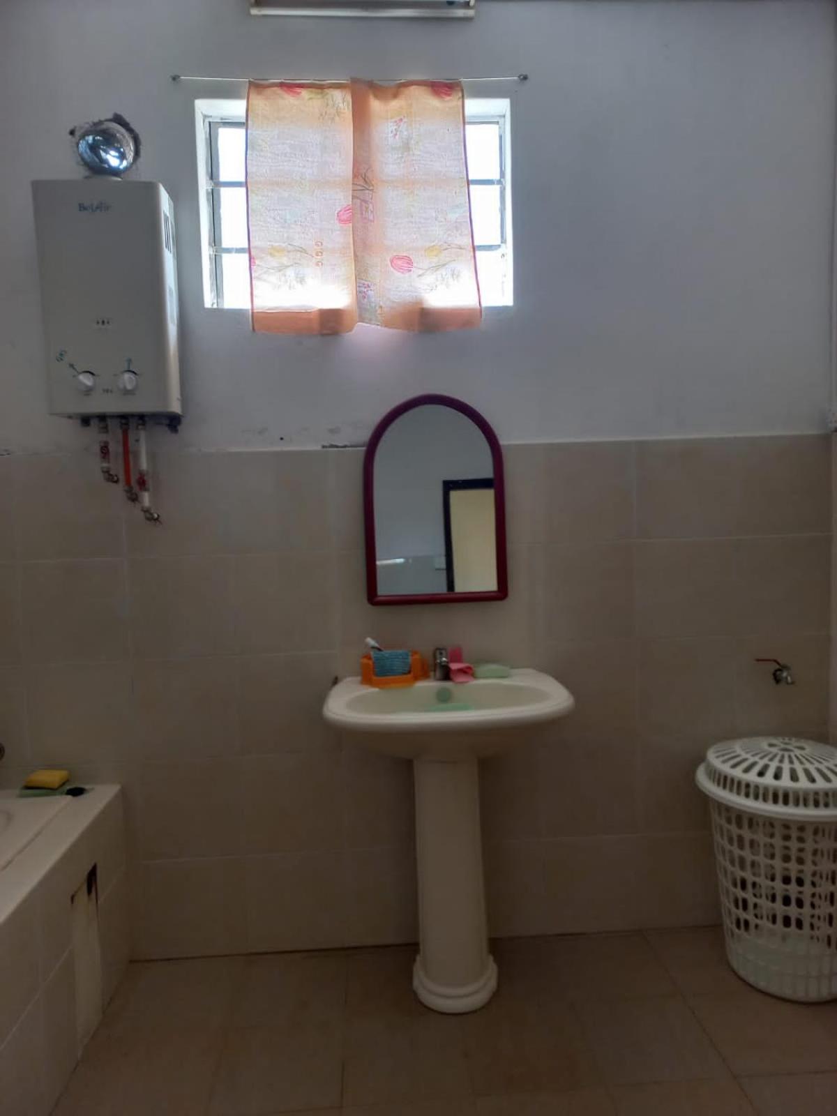 Two-Bedroom House photo 2