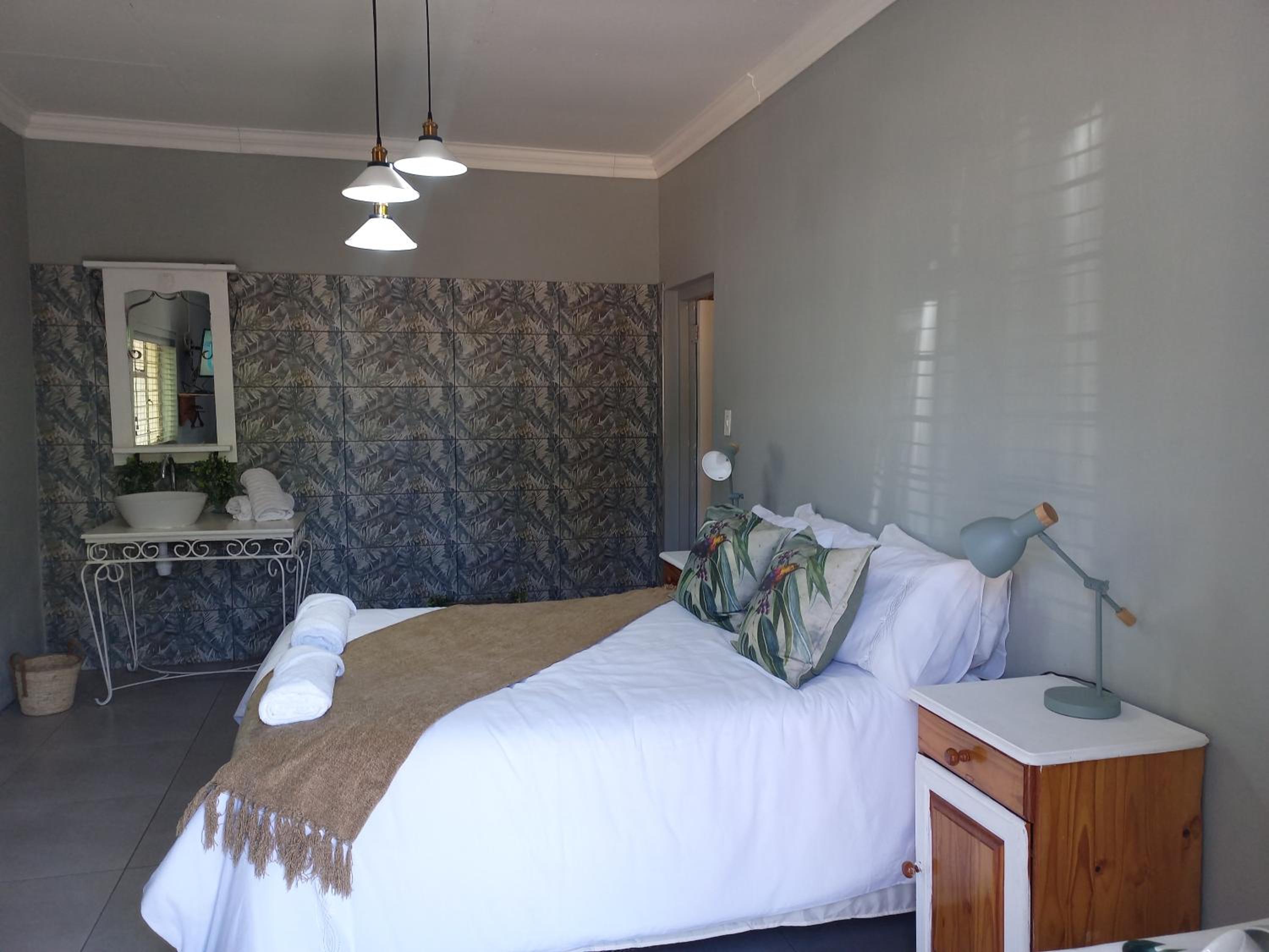 Double Room - Photo 4