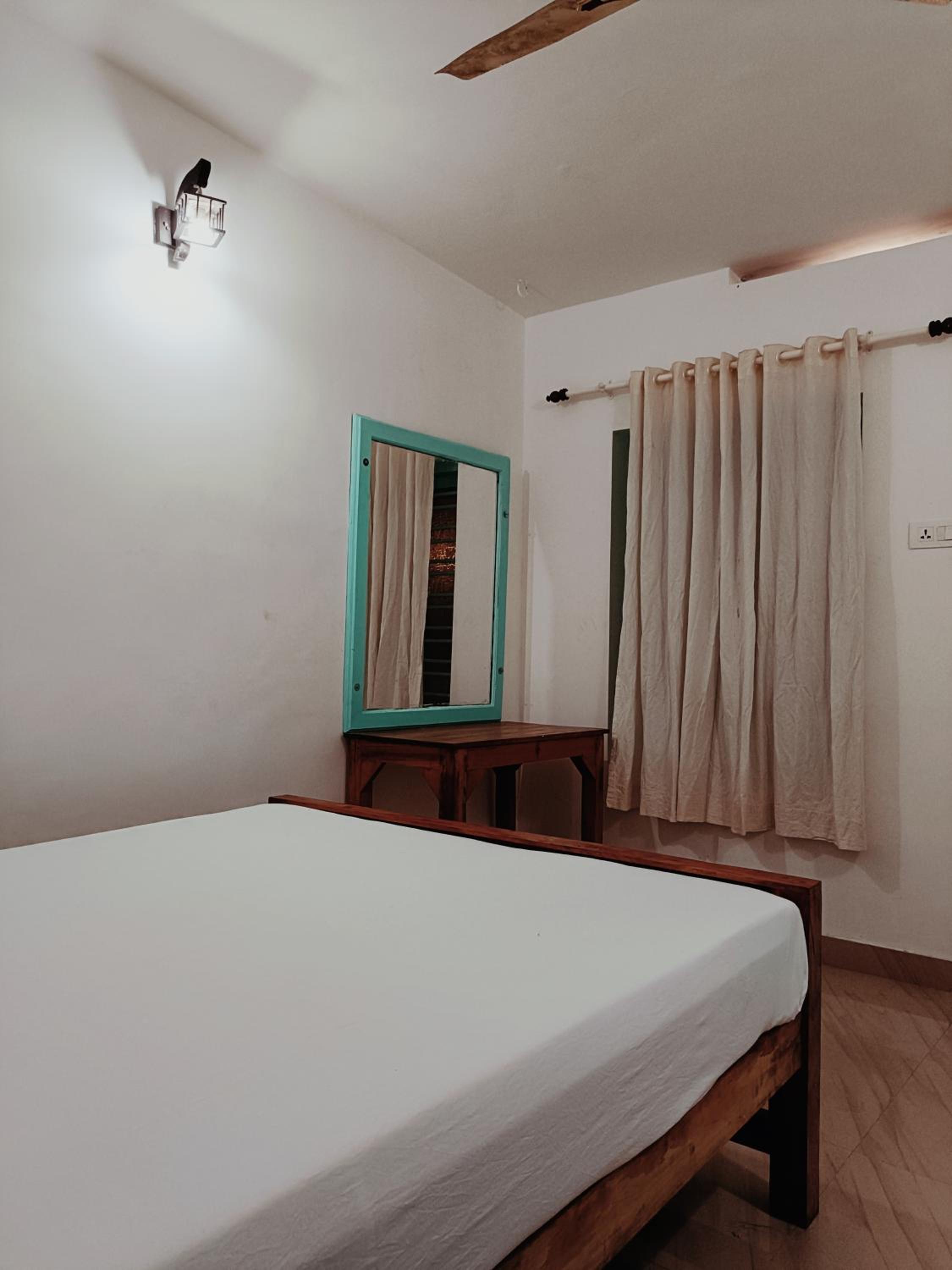 Budget Twin Room photo 1