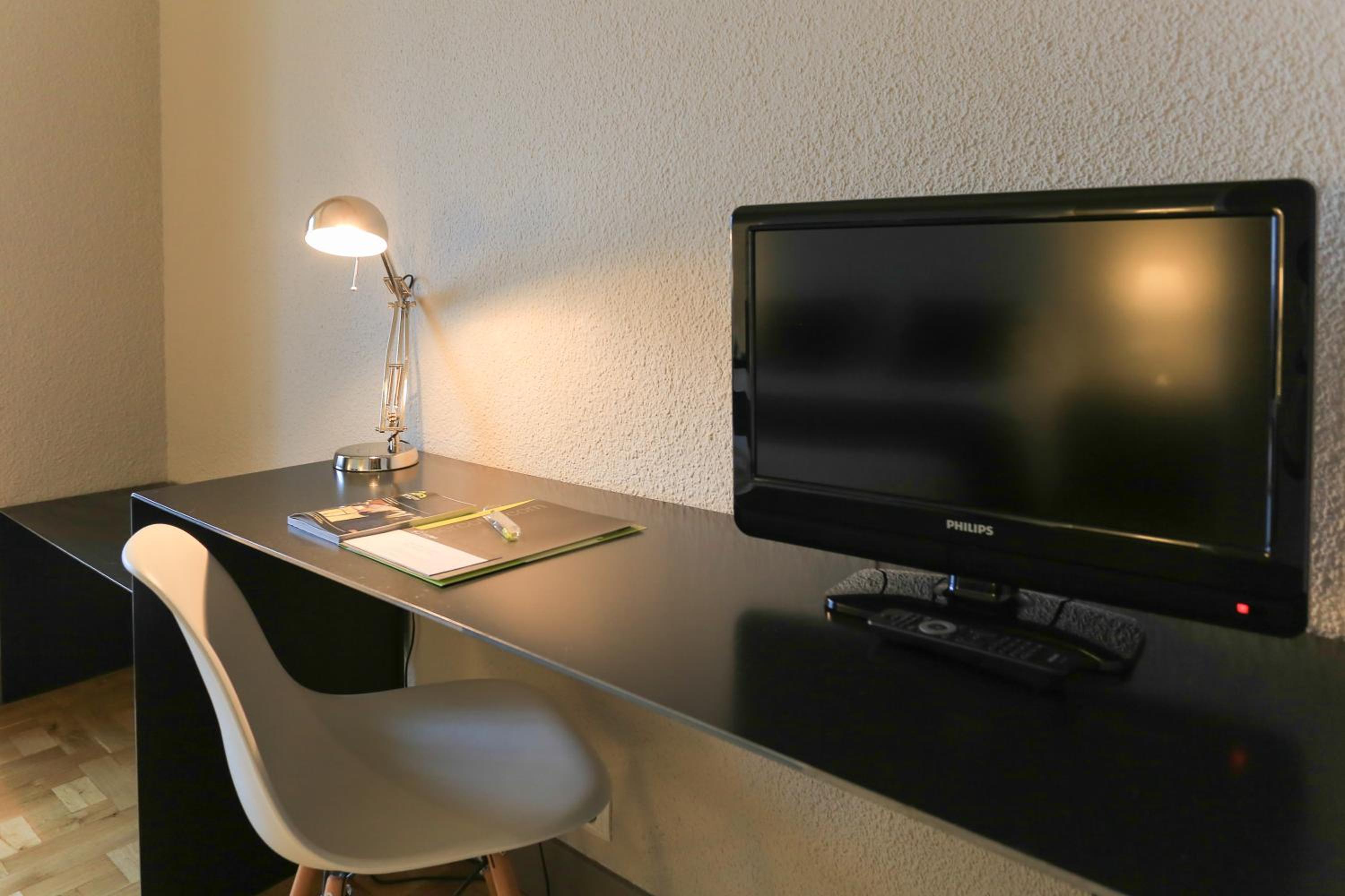 Twin Room - Photo 4