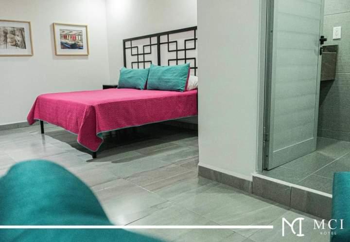 Double Room with Two Double Beds - Photo 6