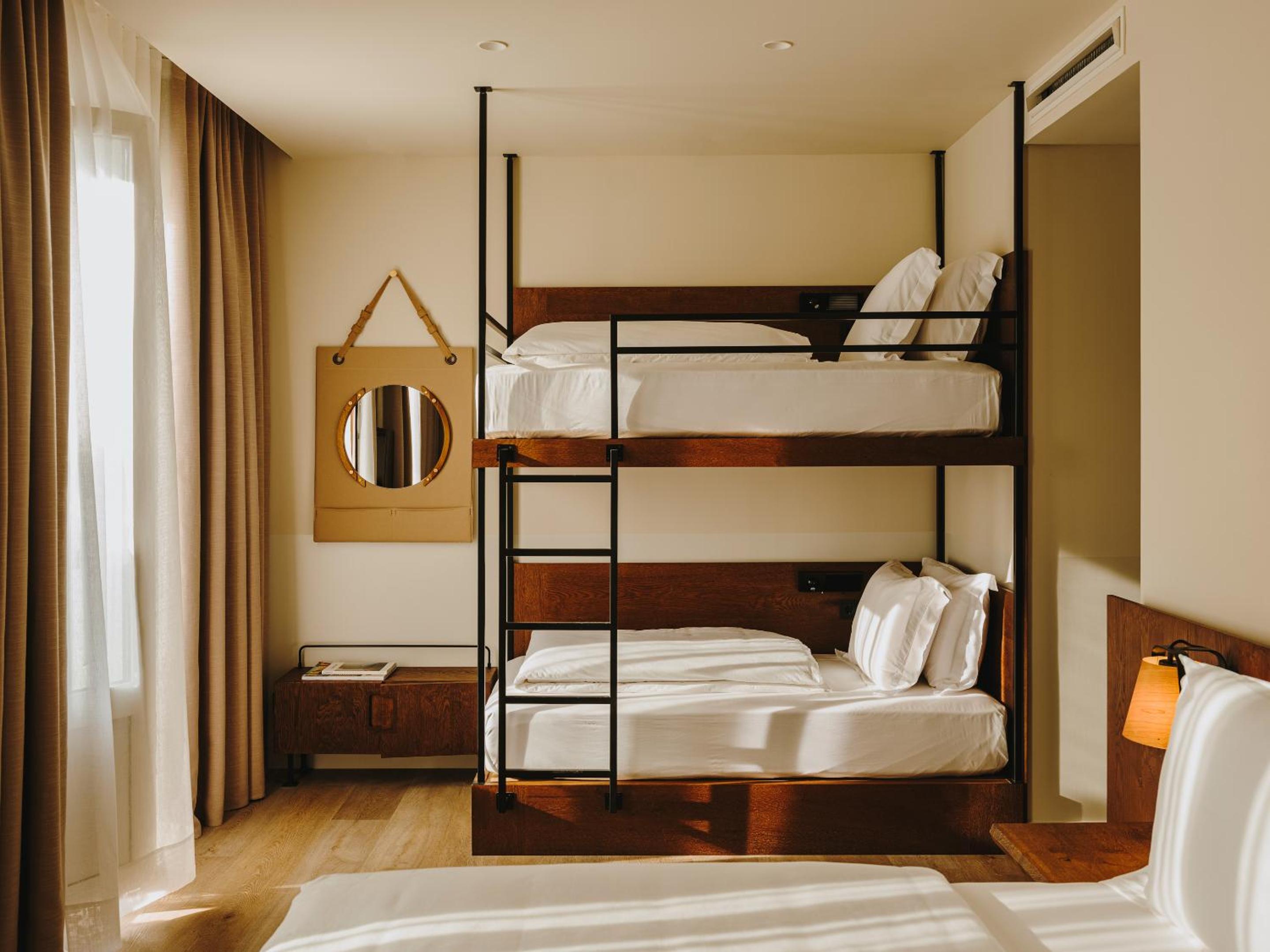 Habitación Cuádruple con Balcón