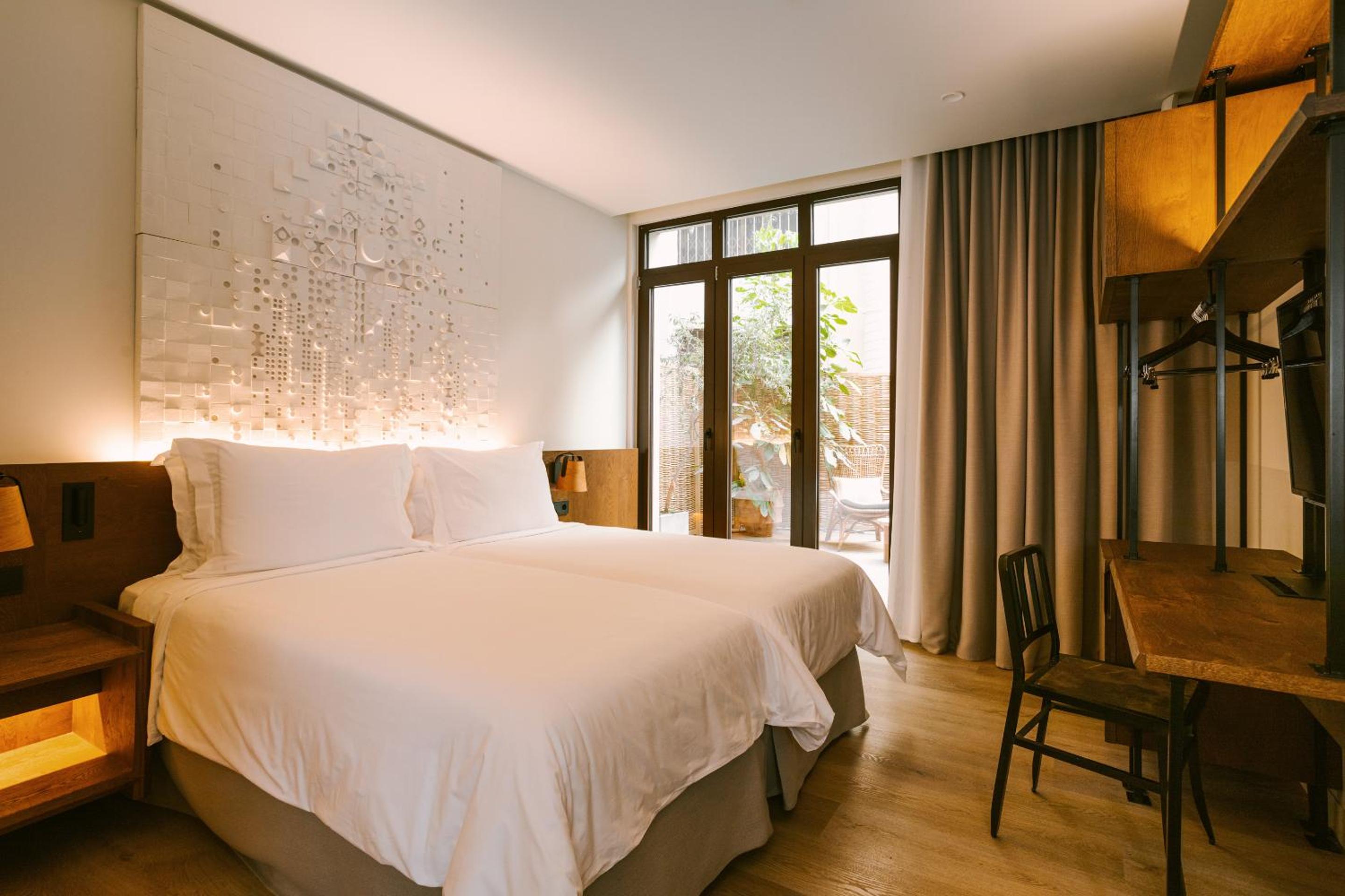 Twin Room with Terrace photo 2
