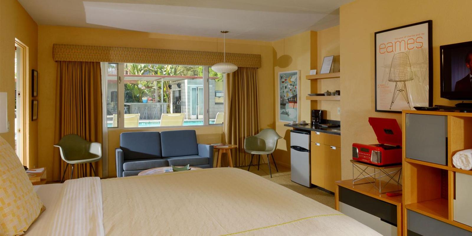 King Room with Pool View
