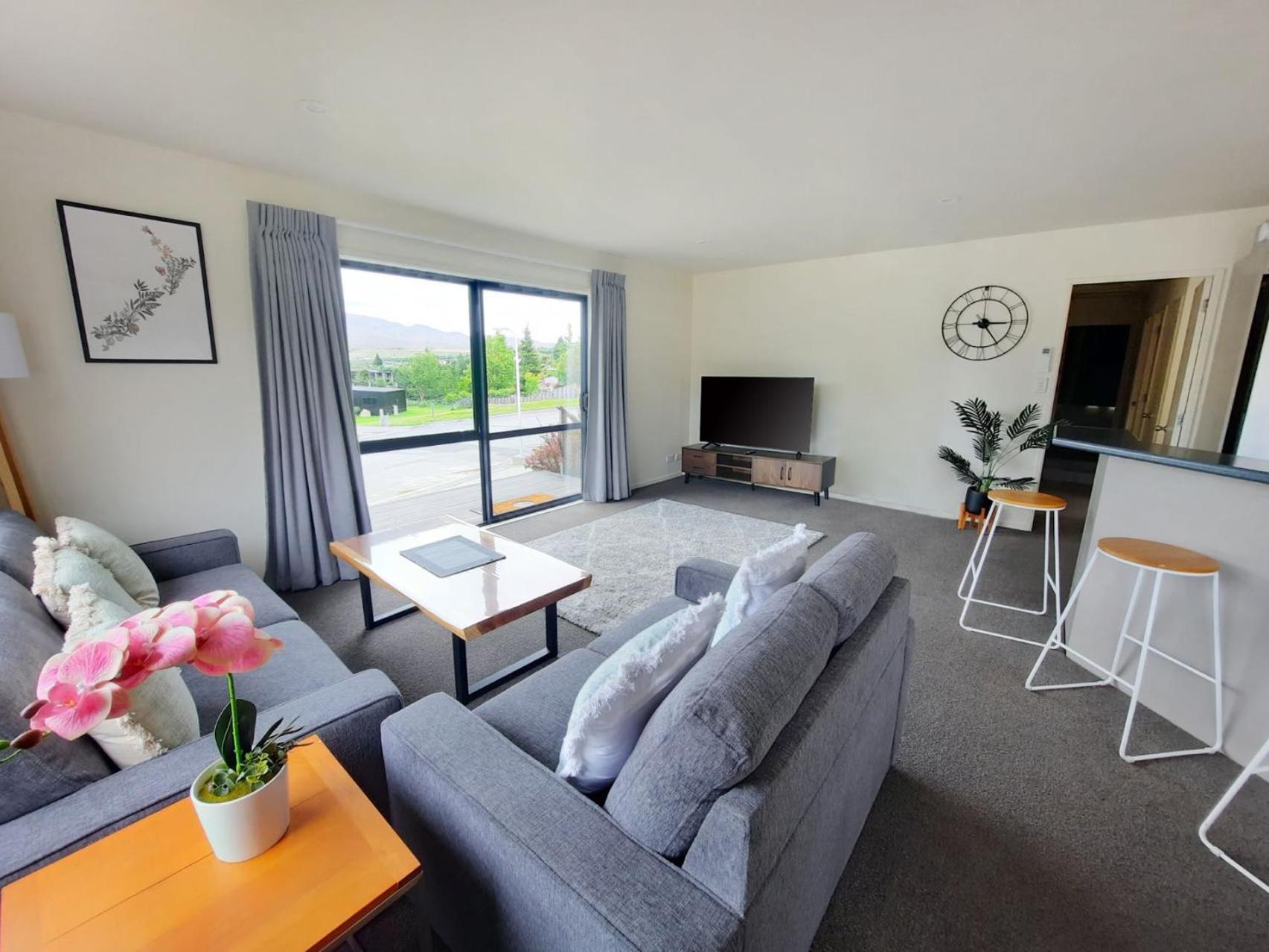Three-Bedroom House - Photo 1