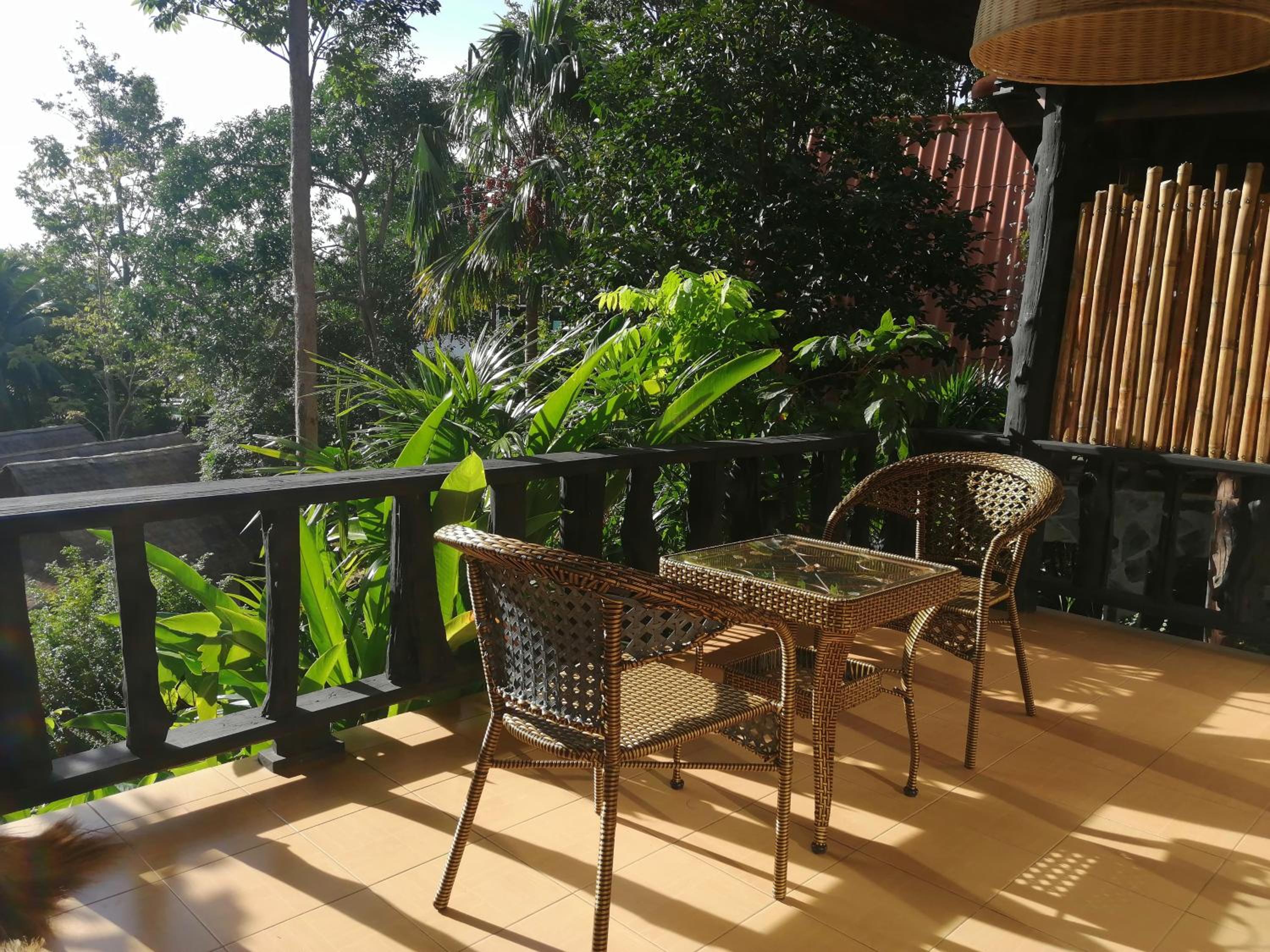 Bungalow with Garden View photo 3