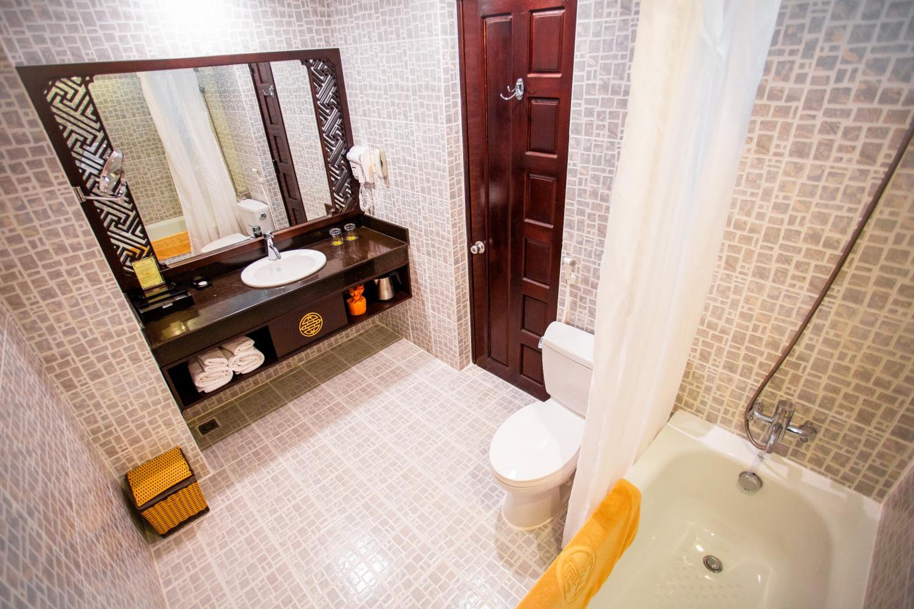 Deluxe Family Room