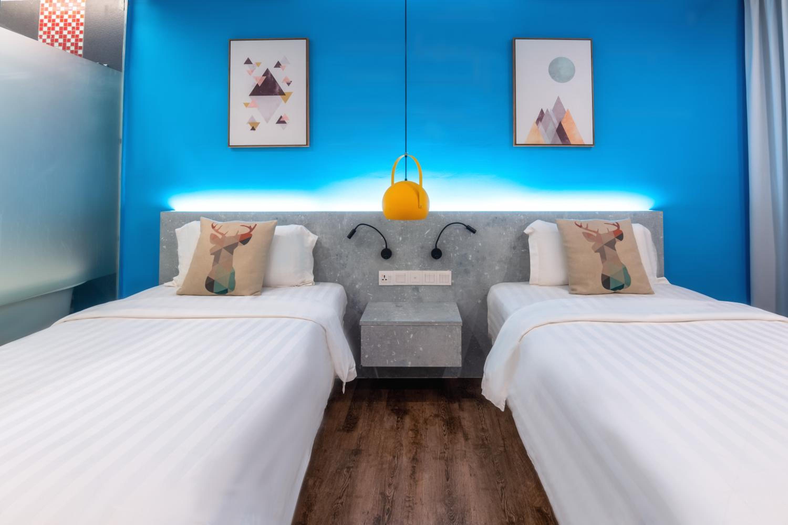 Deluxe Twin Room - Photo 9