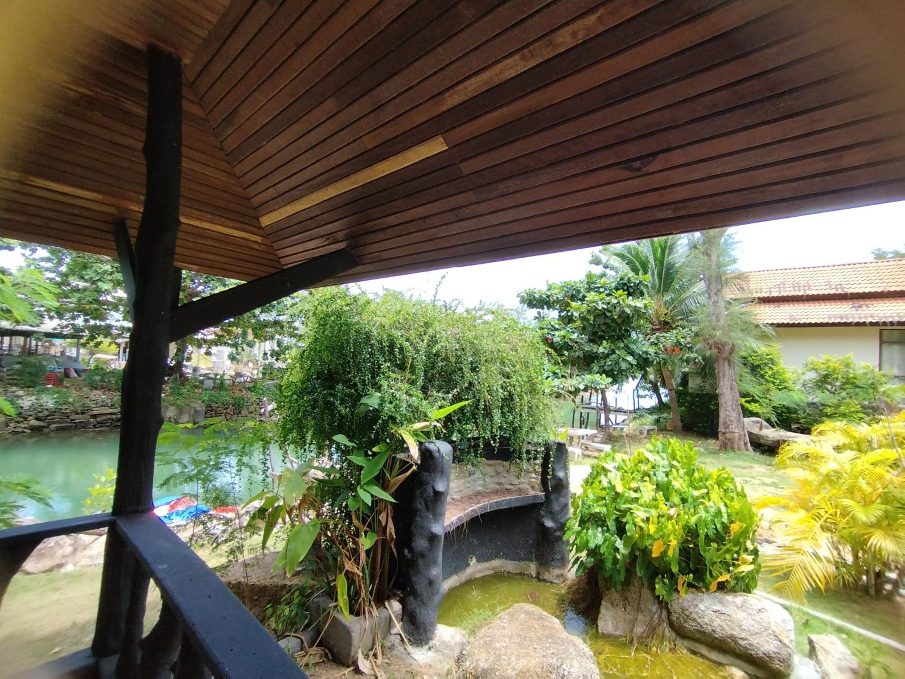 Bungalow with Patio - Photo 2