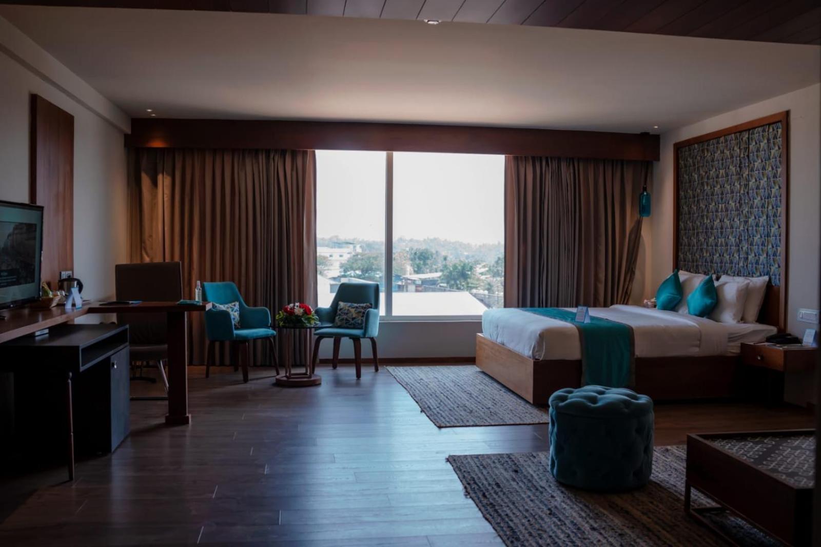 King Suite - Photo 3