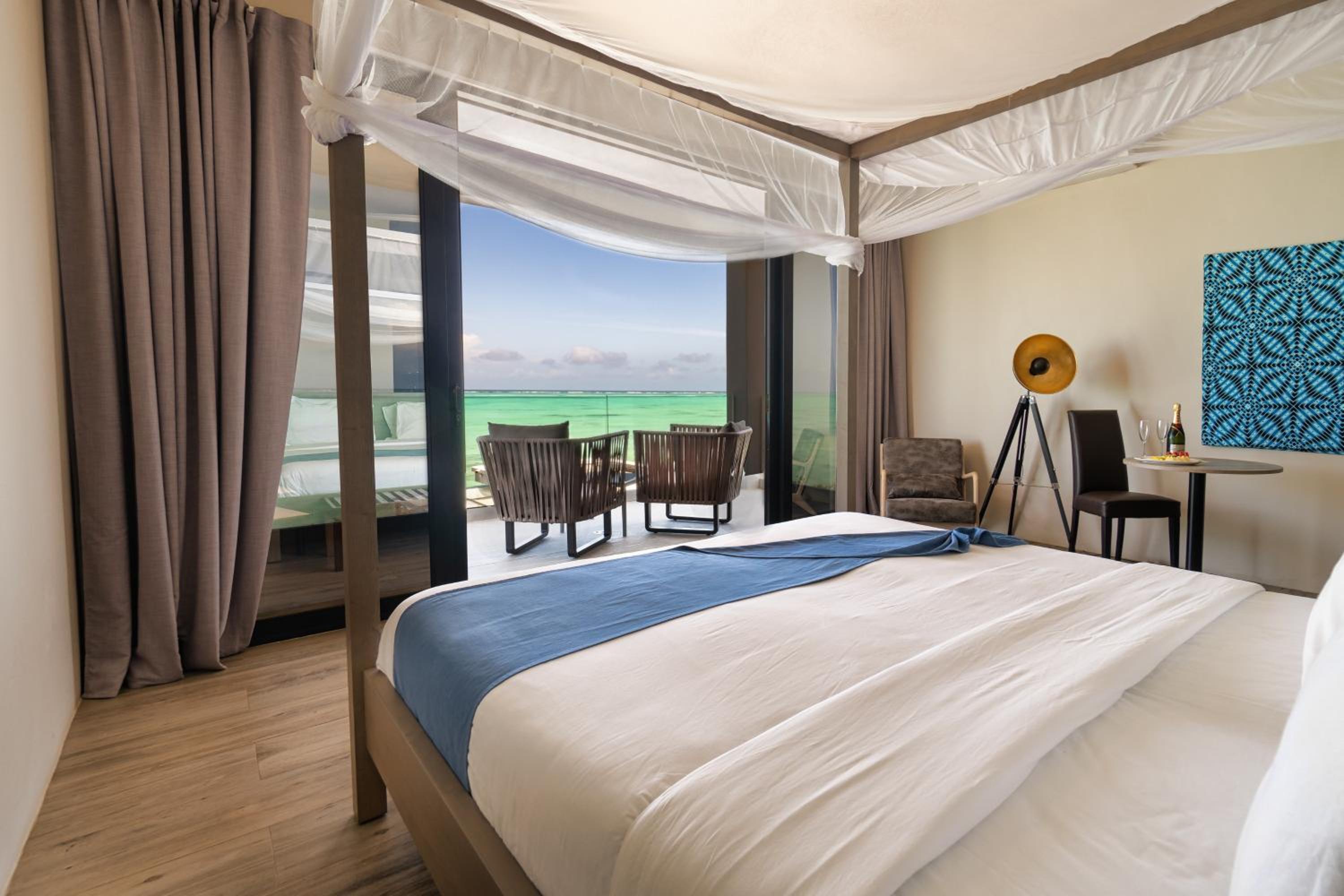King Room with Sea View - Photo 23
