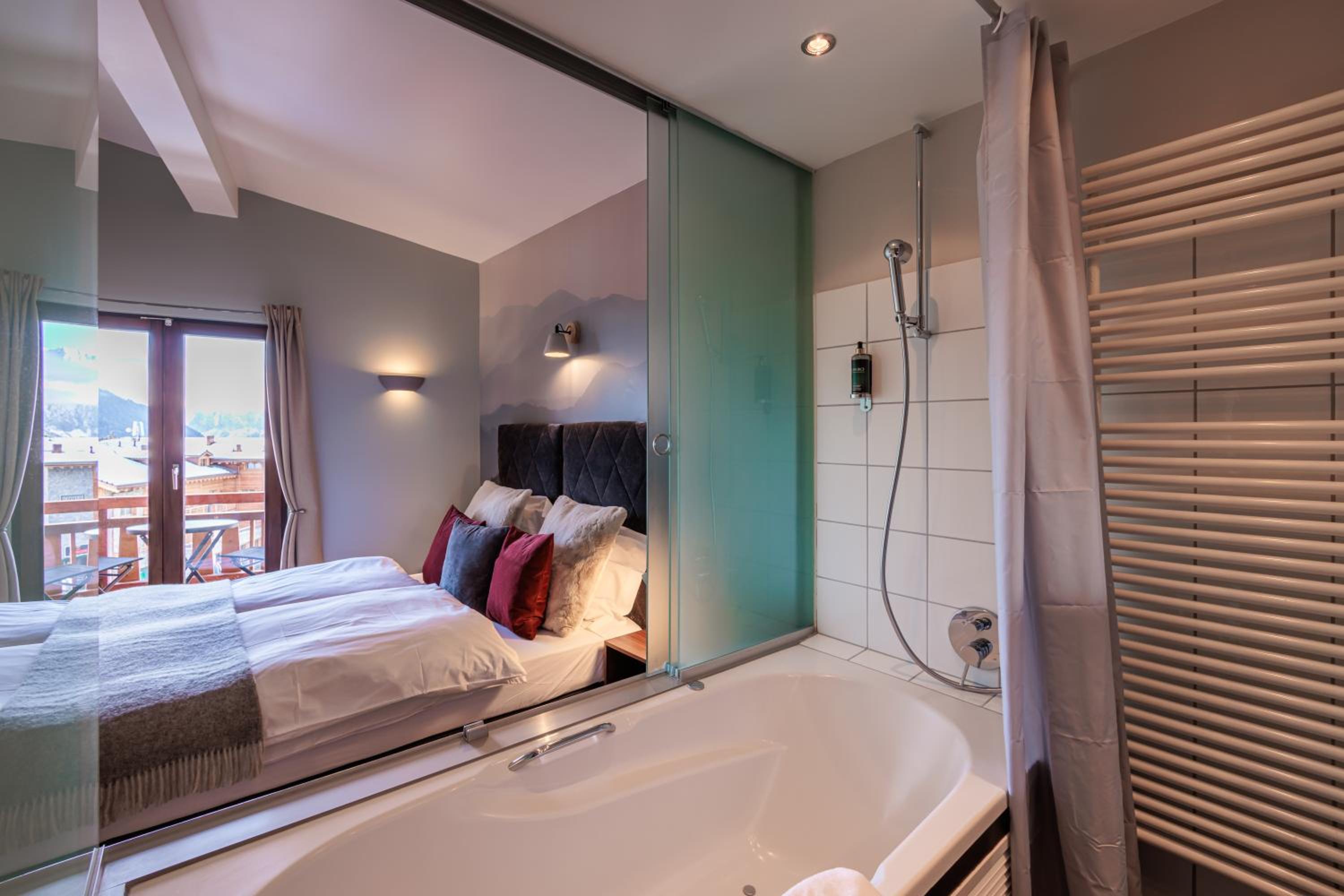 Double Room with Balcony photo 2