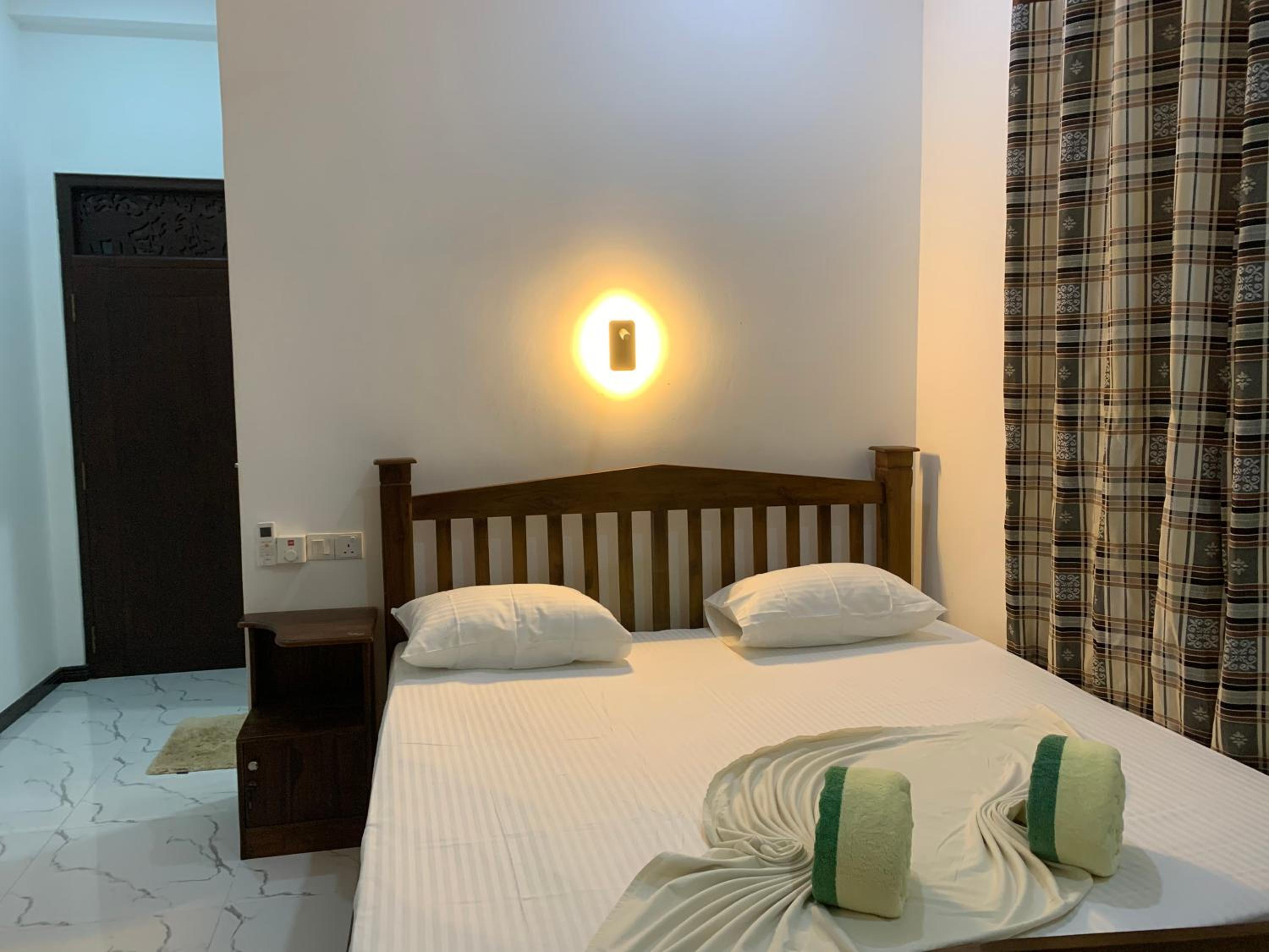 Deluxe Double Room with Balcony photo 1