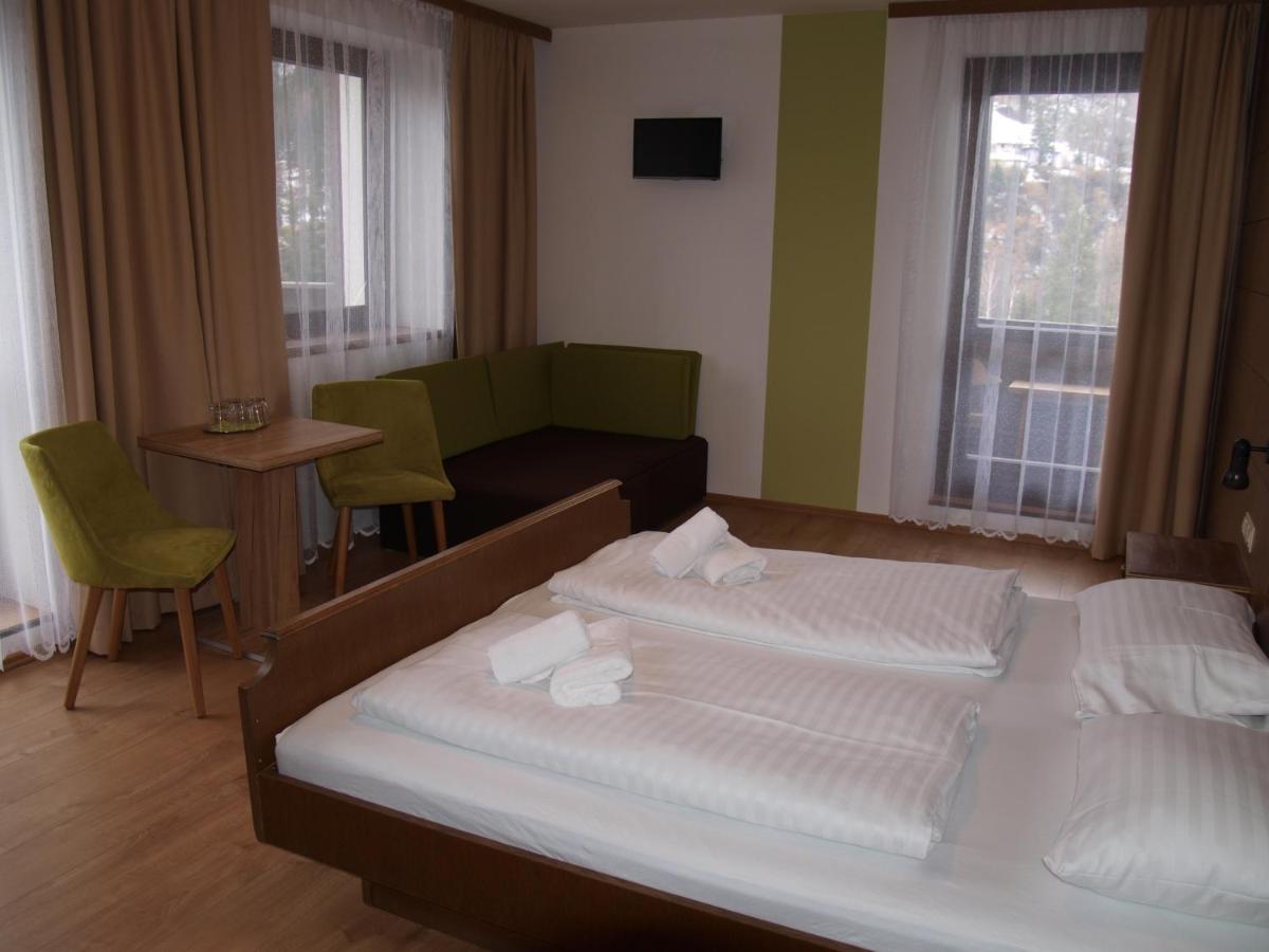Standard Quadruple Room photo 2