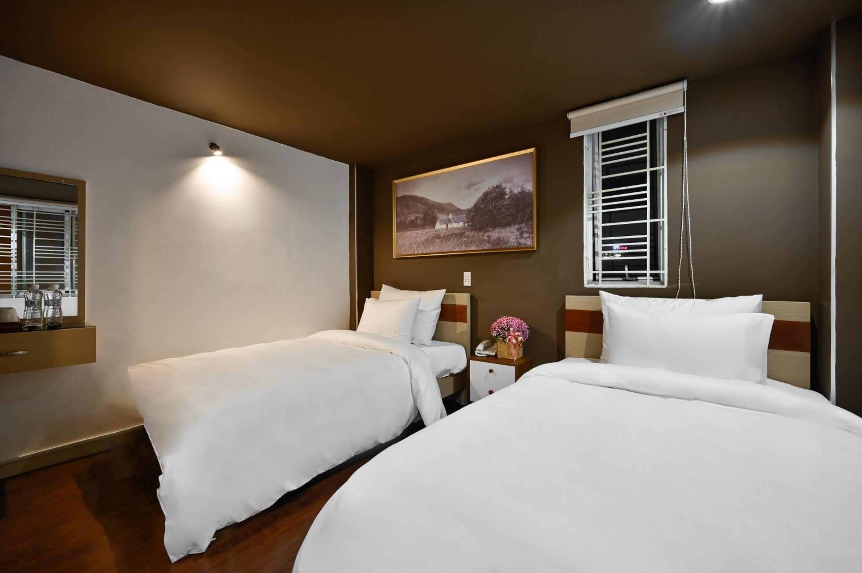 Deluxe Twin Room With Complimentary Daily Snack photo 1