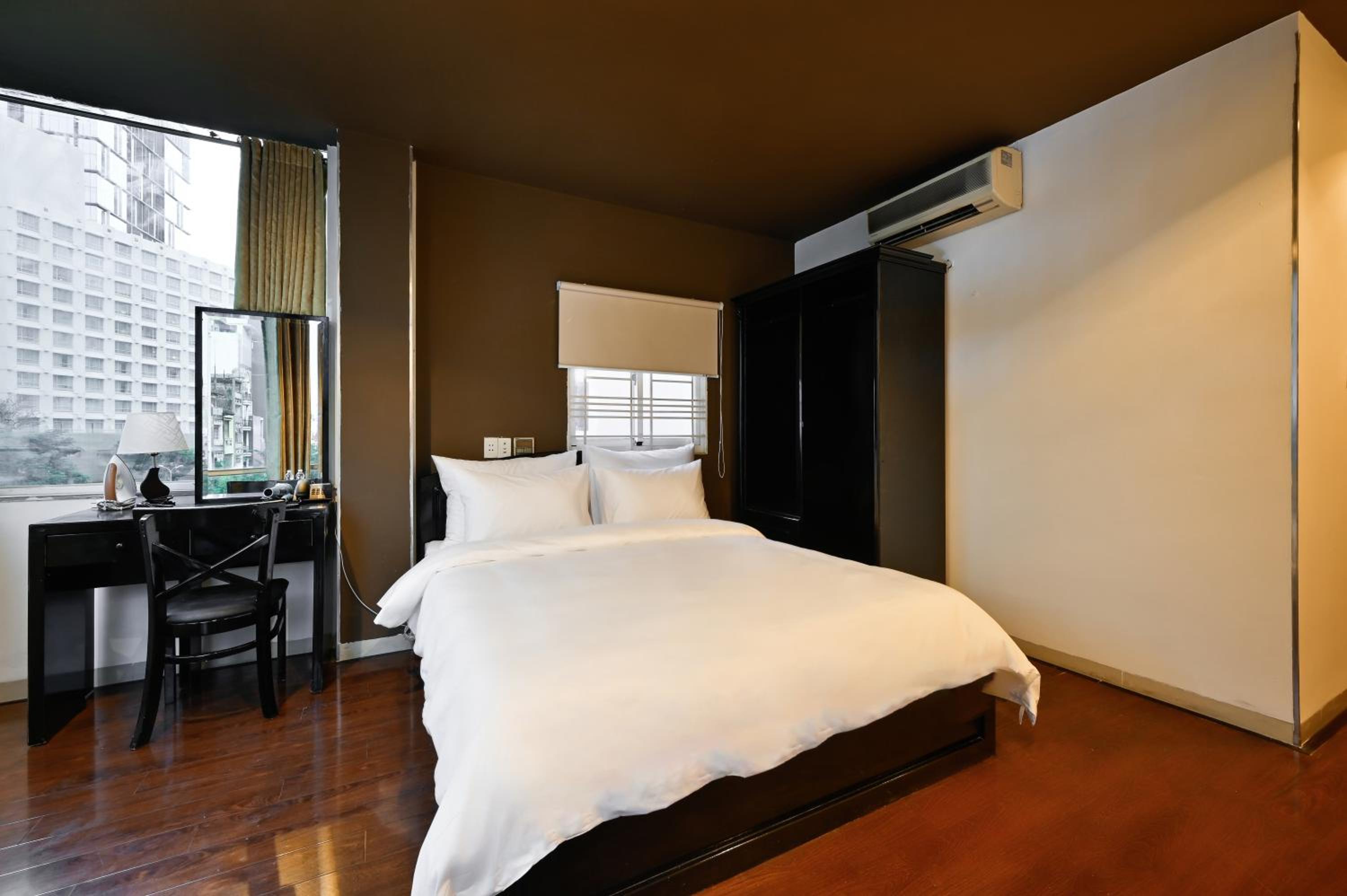 Junior Suite With Complimentary Daily Snack photo 3