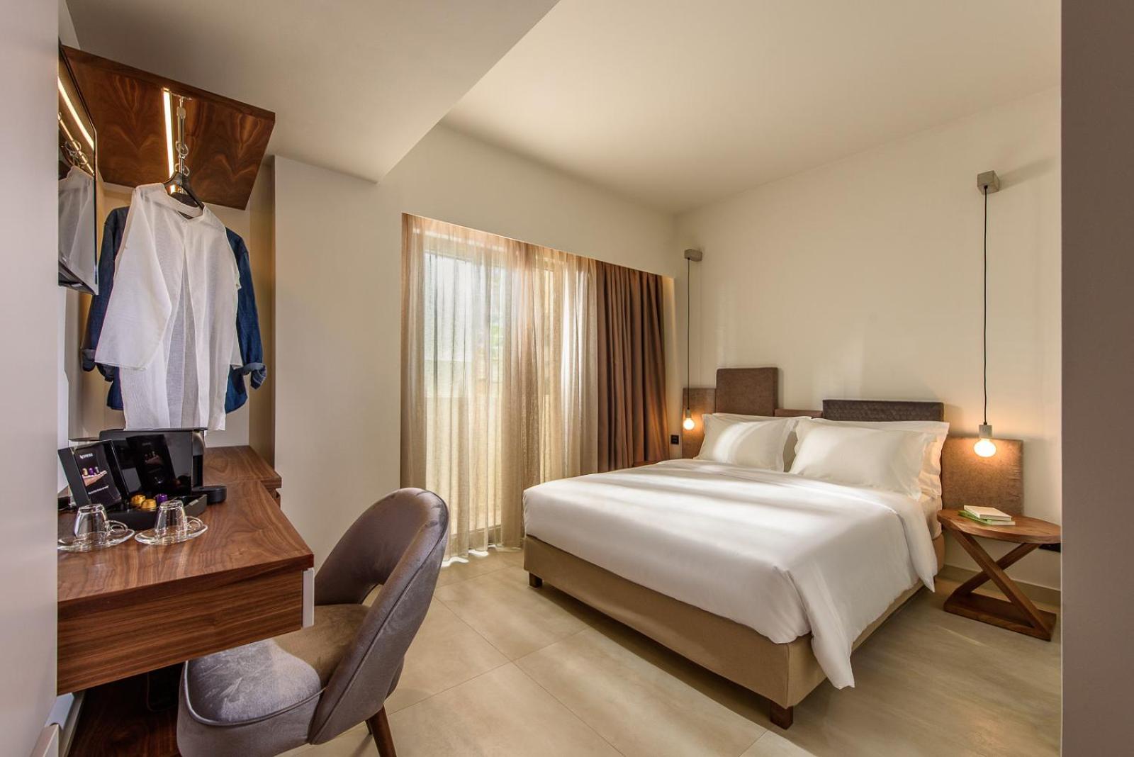 Business Double Room - Photo 2