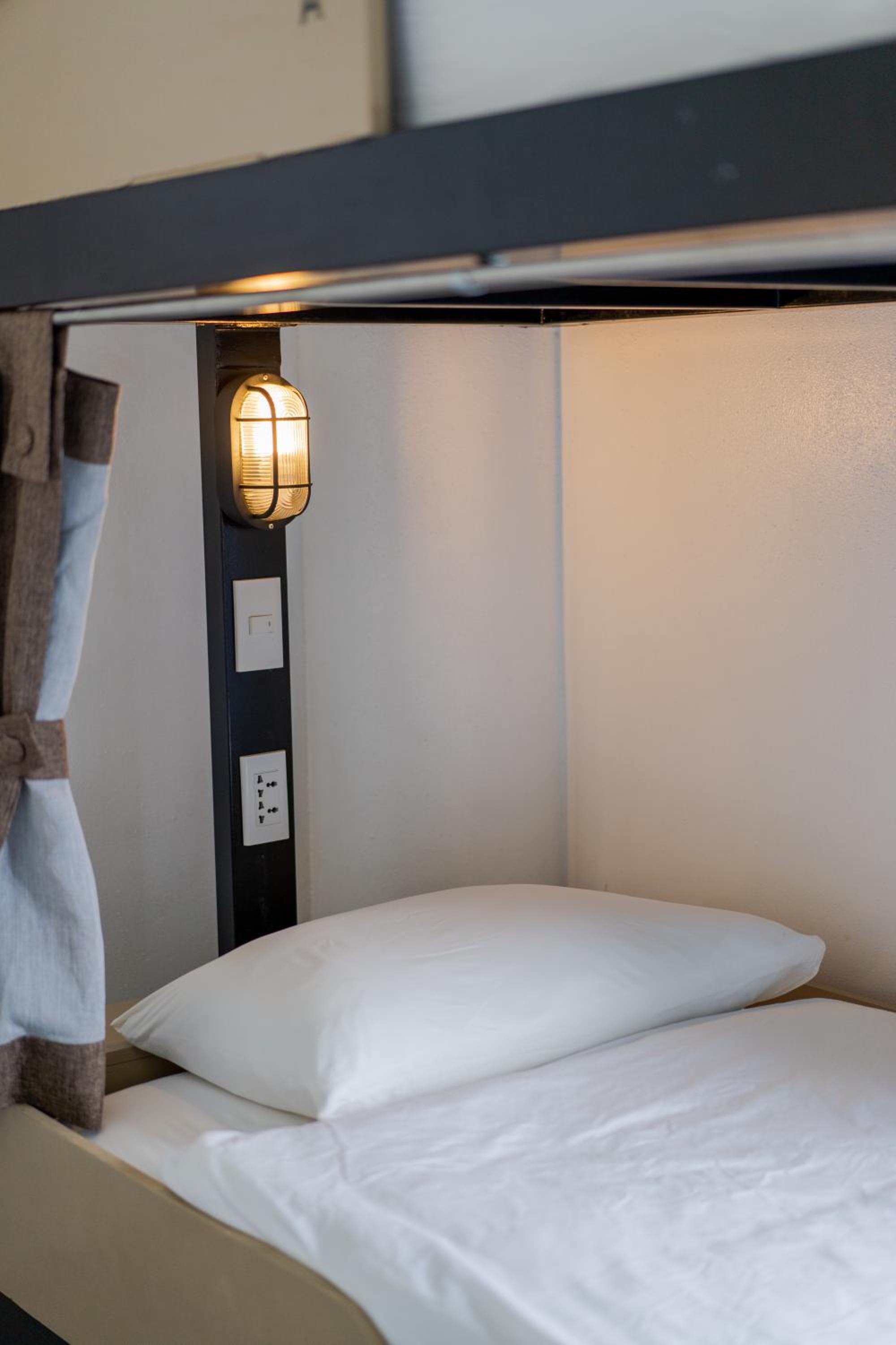 Bed in 6-Bed Female Dormitory Room photo 1