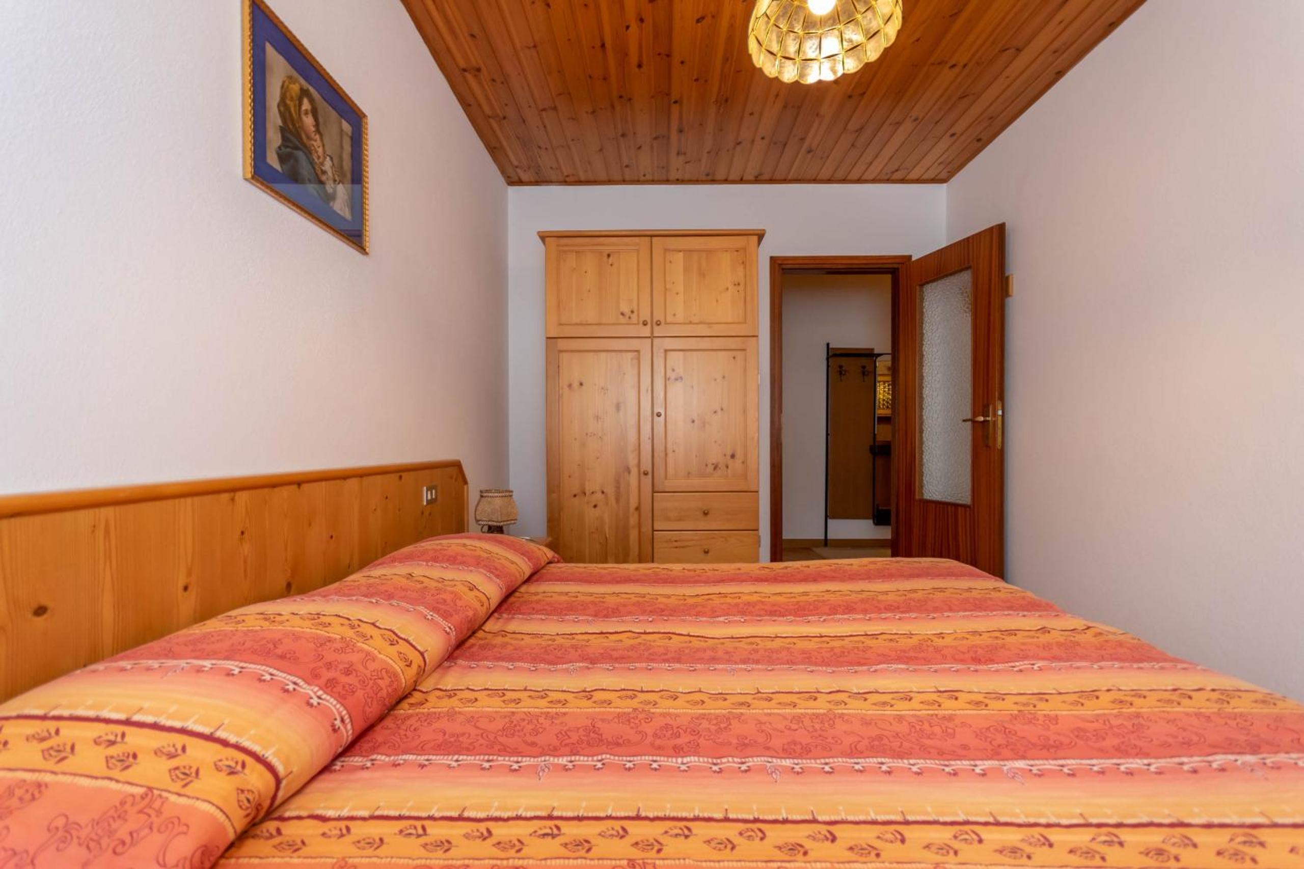 Apartment with Mountain View photo 1