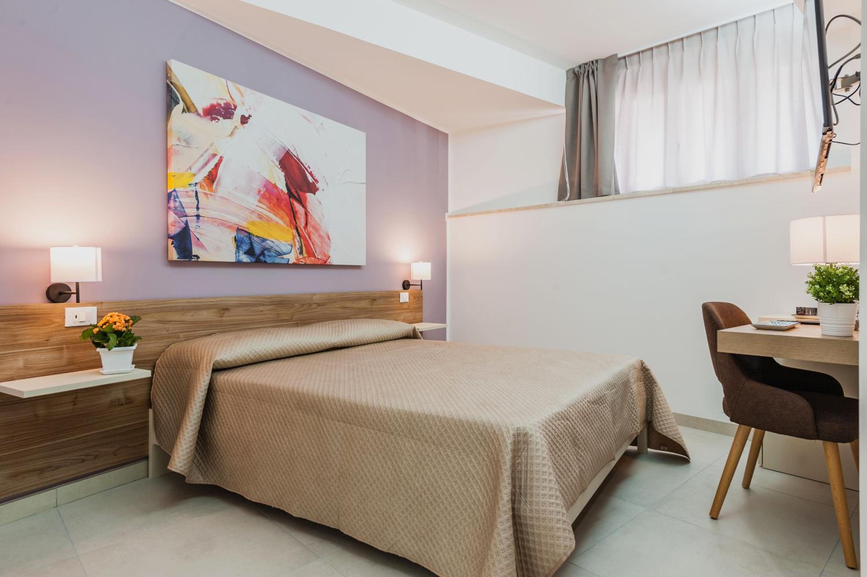 Double Room - Photo 5