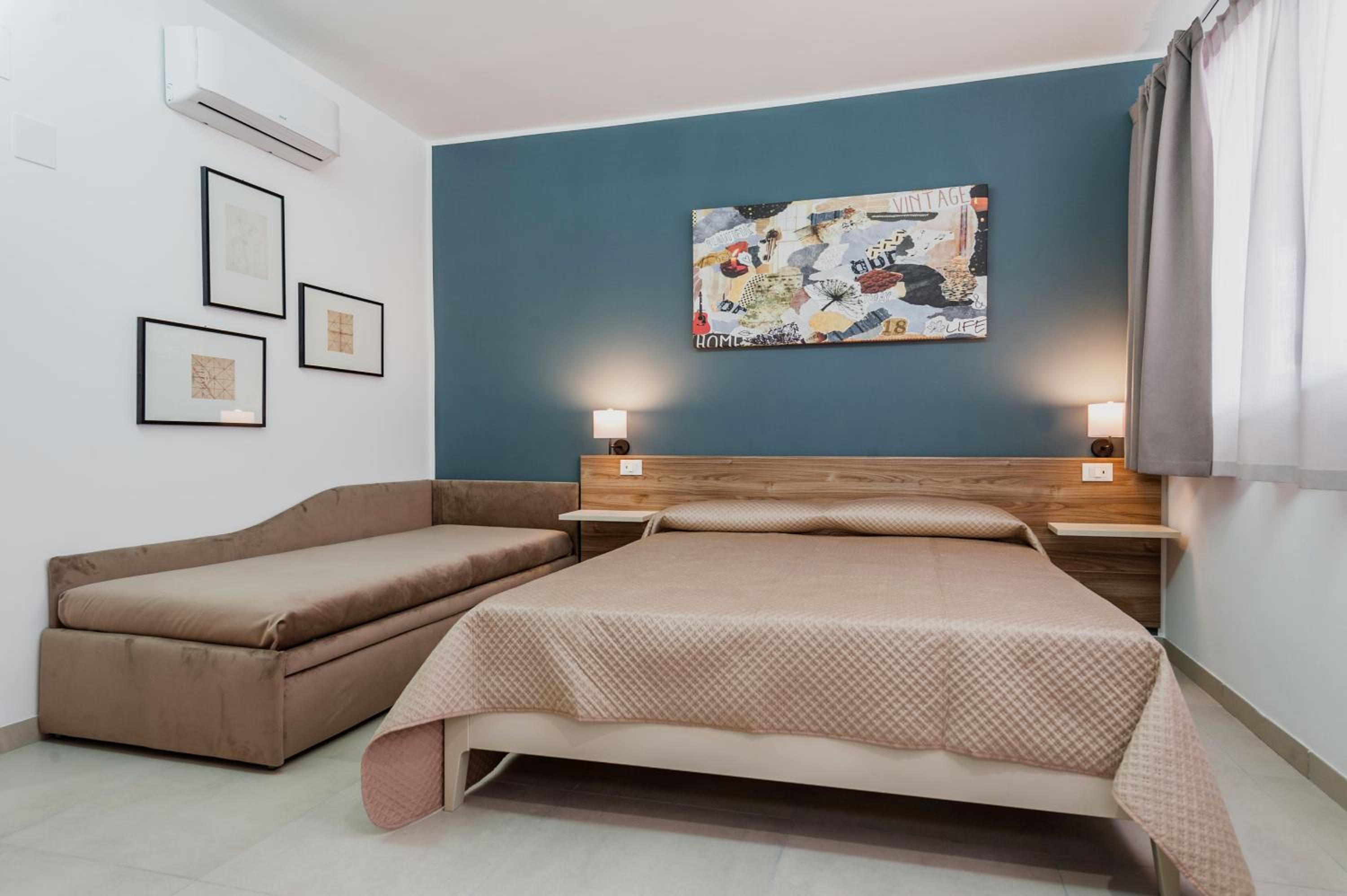 Deluxe Double Room - Photo 5