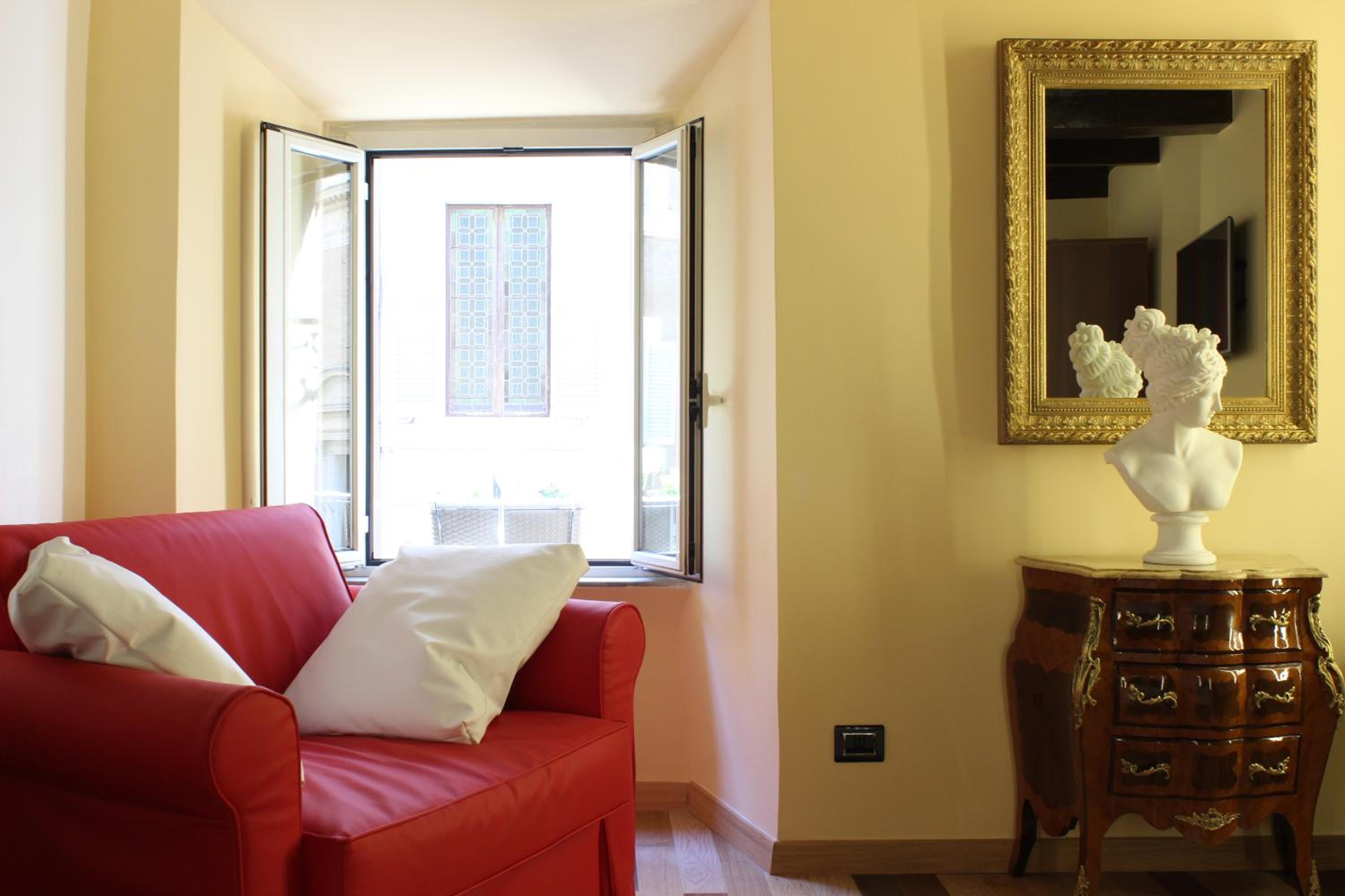 Deluxe Triple Room photo 1