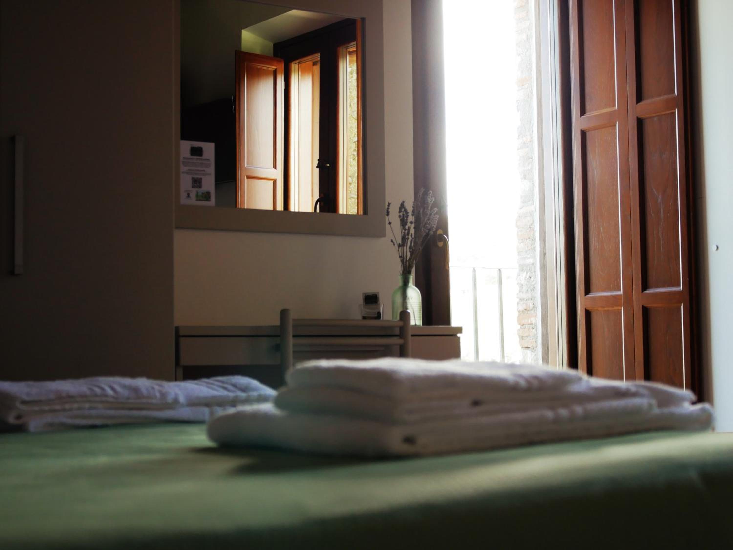 Triple Room with Private Bathroom - Photo 1