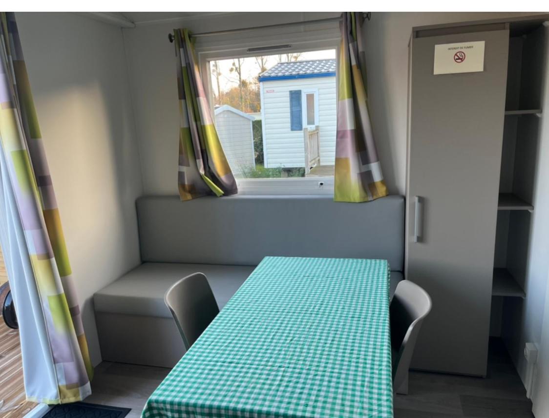Mobile Home - Photo 2