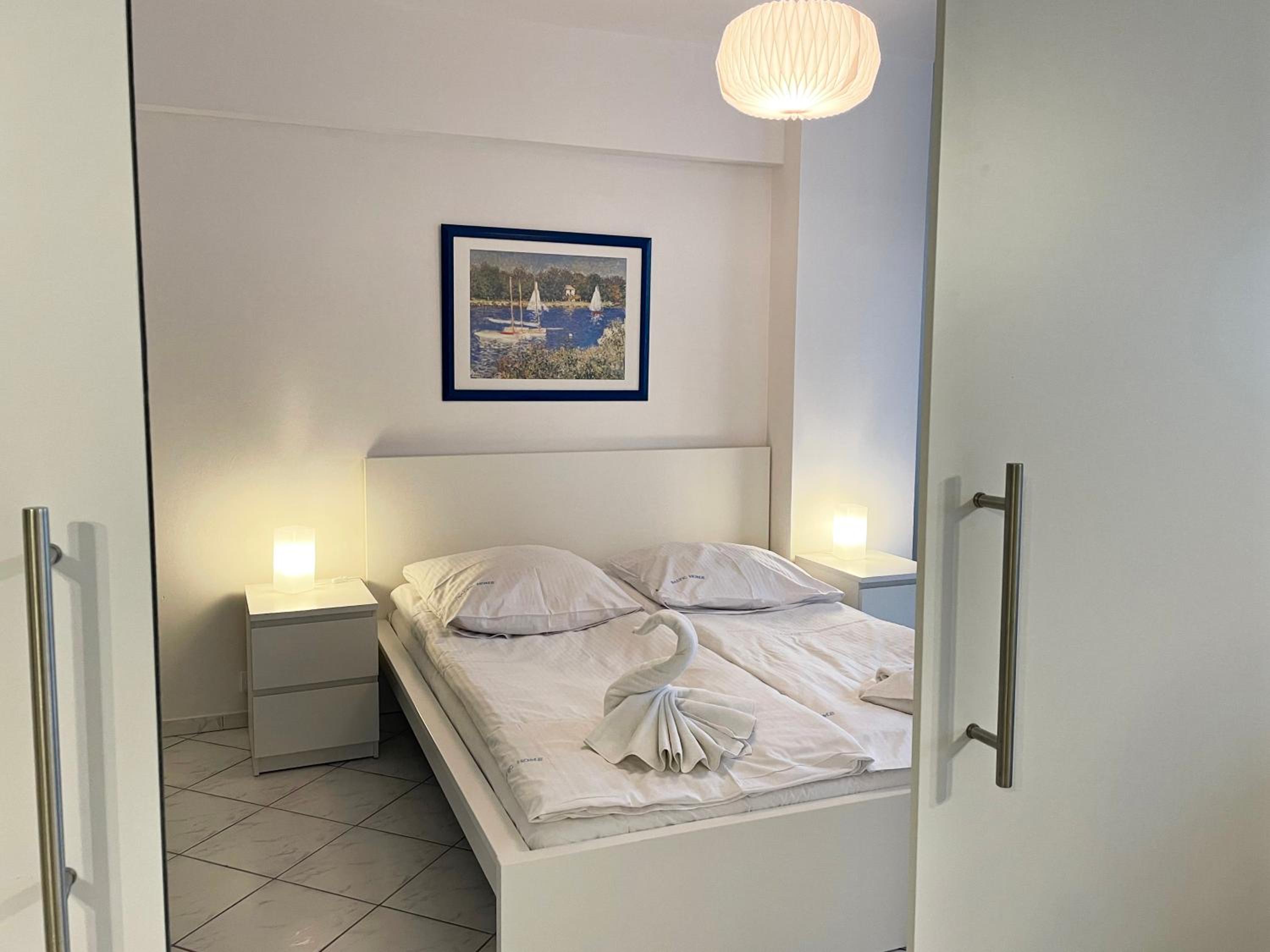 One-Bedroom Apartment with Lateral Sea View photo 2