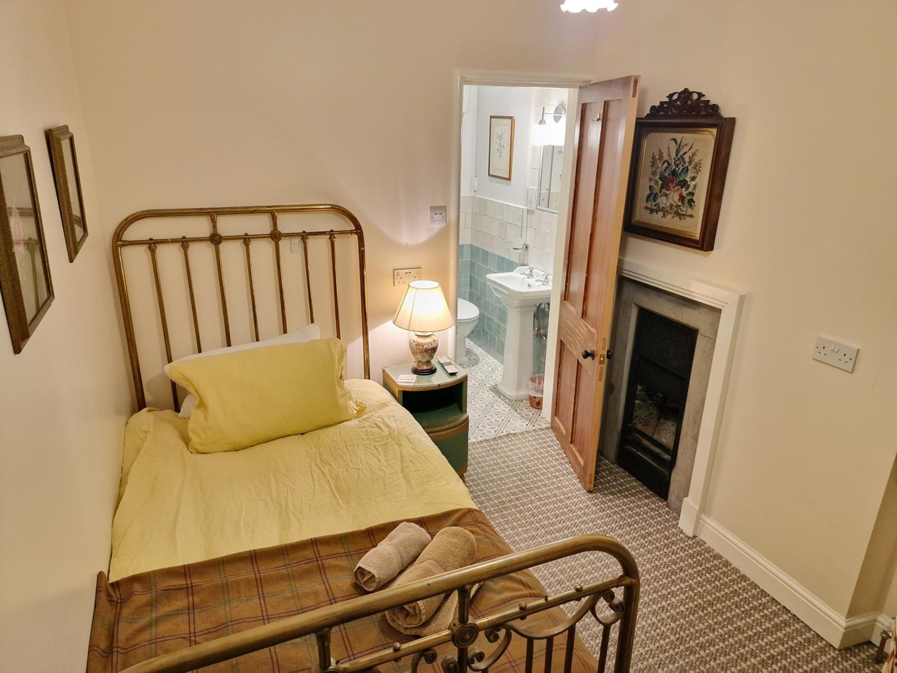 Small Single Room