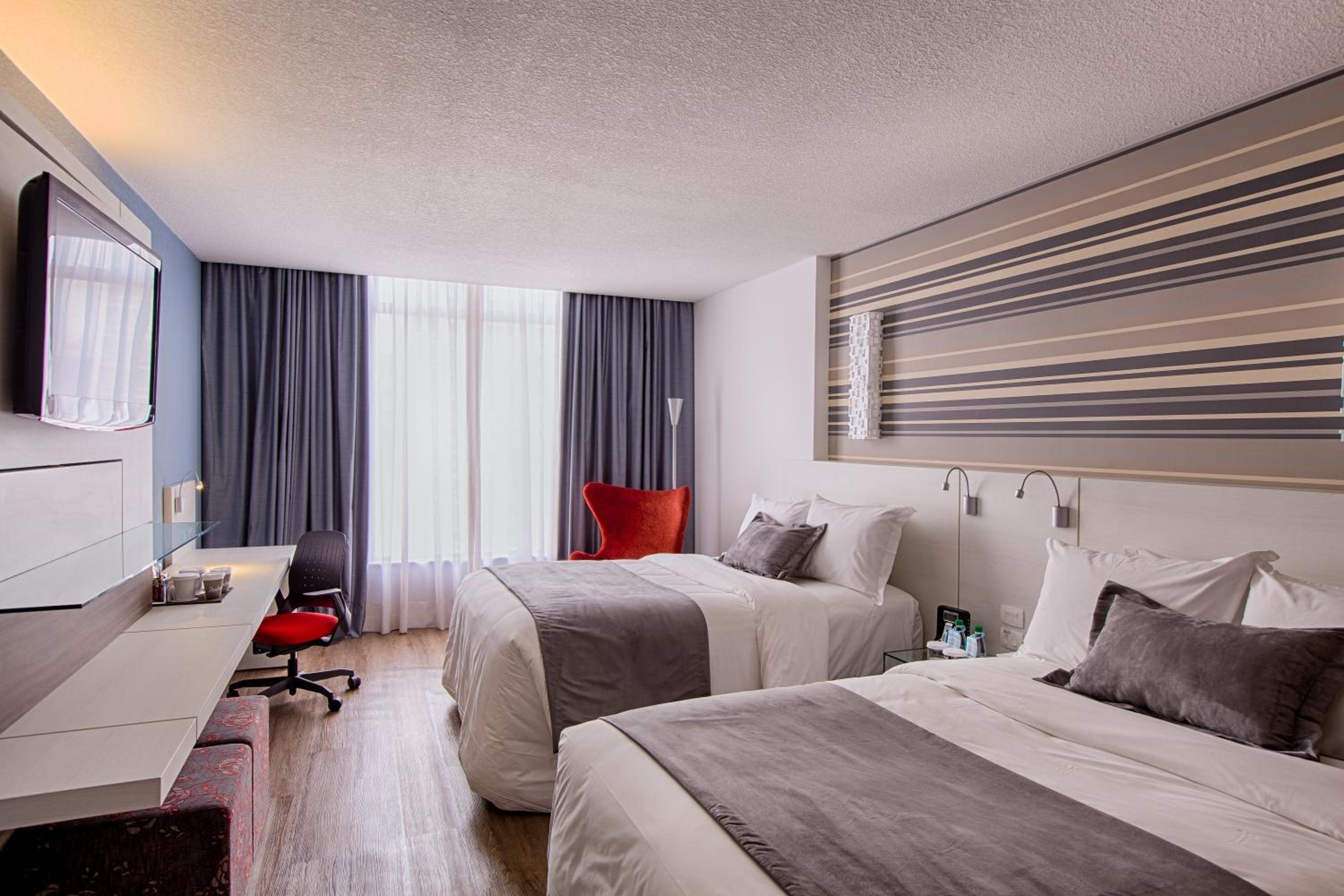 Luxury  Two Double Beds Non-Smoking - Photo 1