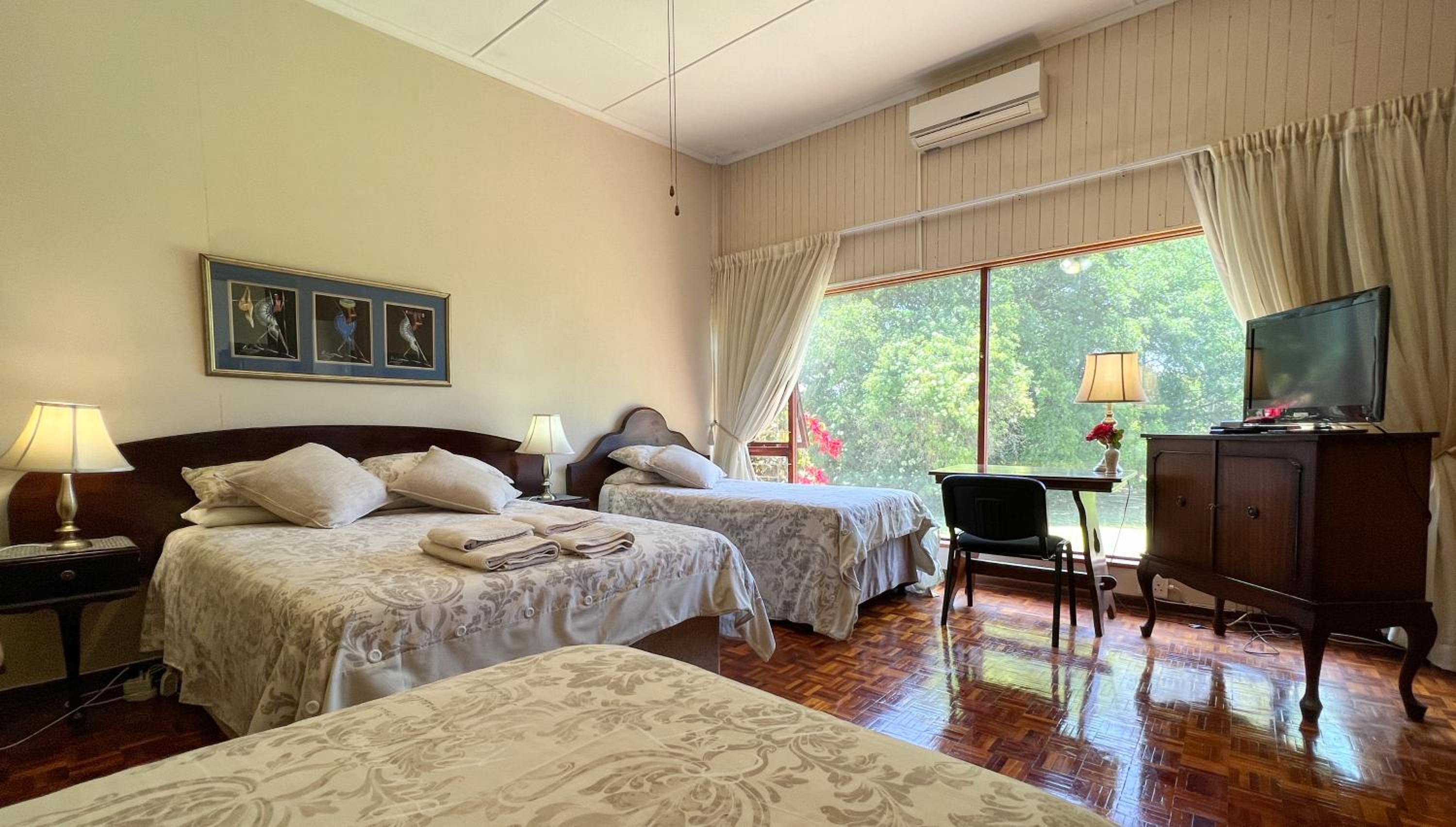 Standard Quadruple Room - Photo 1