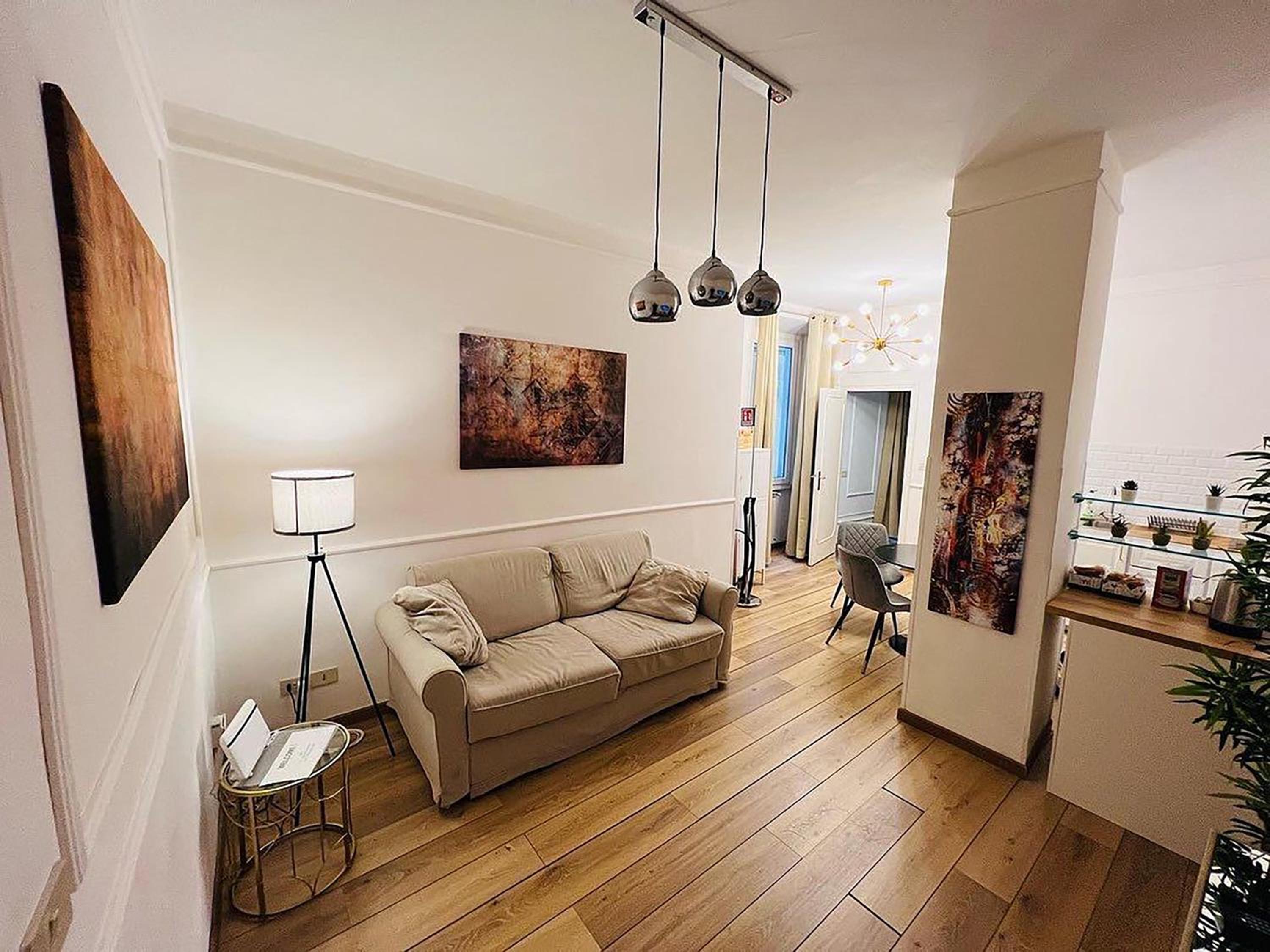 Deluxe Apartment