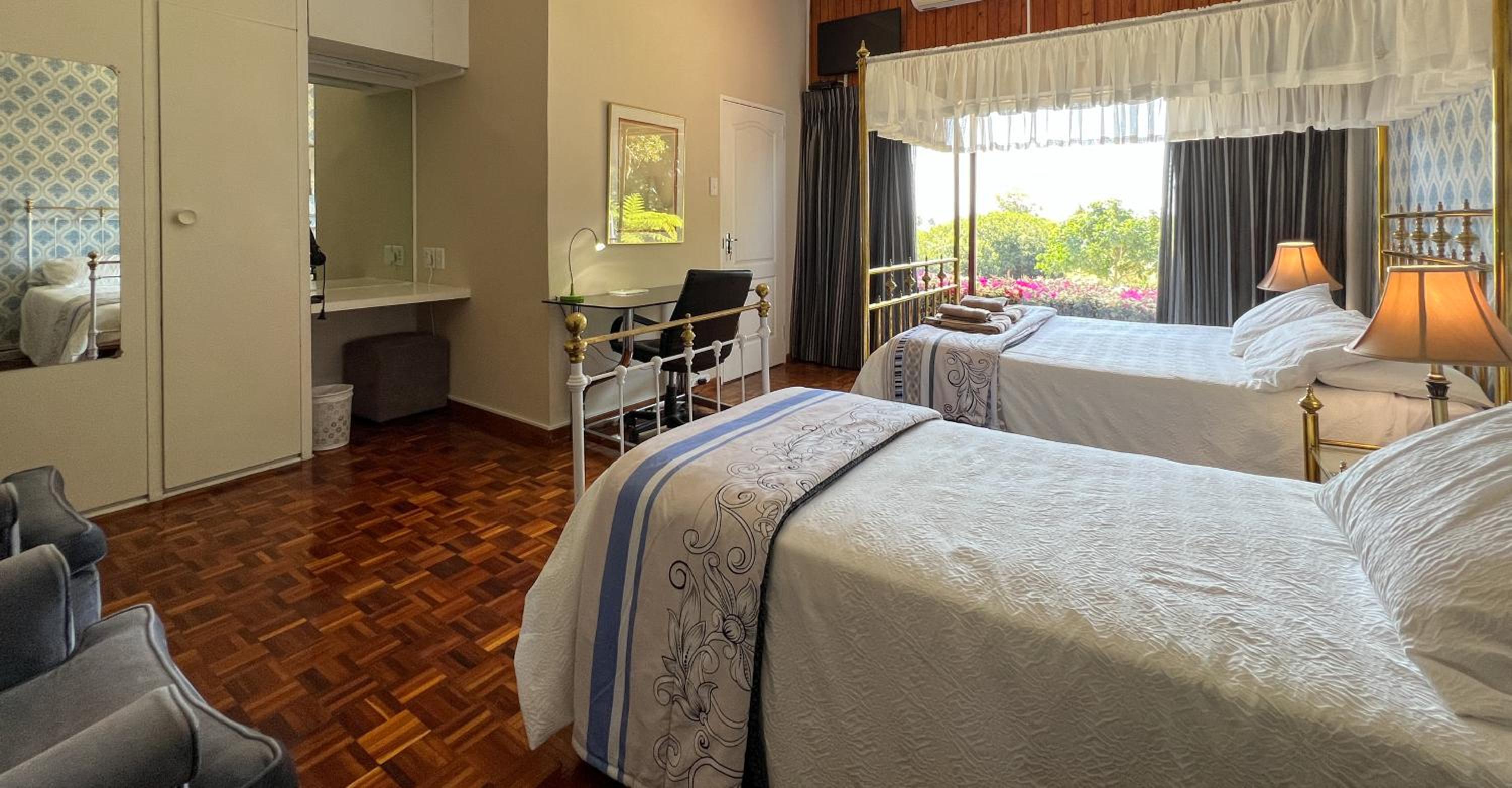 Triple Room with Garden View - Photo 1