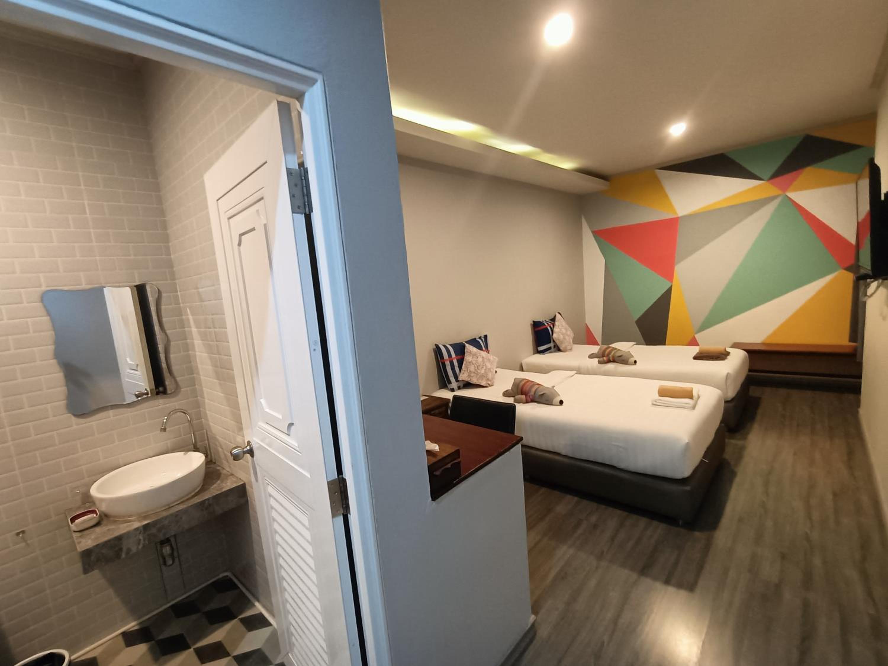 Superior Double or Twin Room photo 3