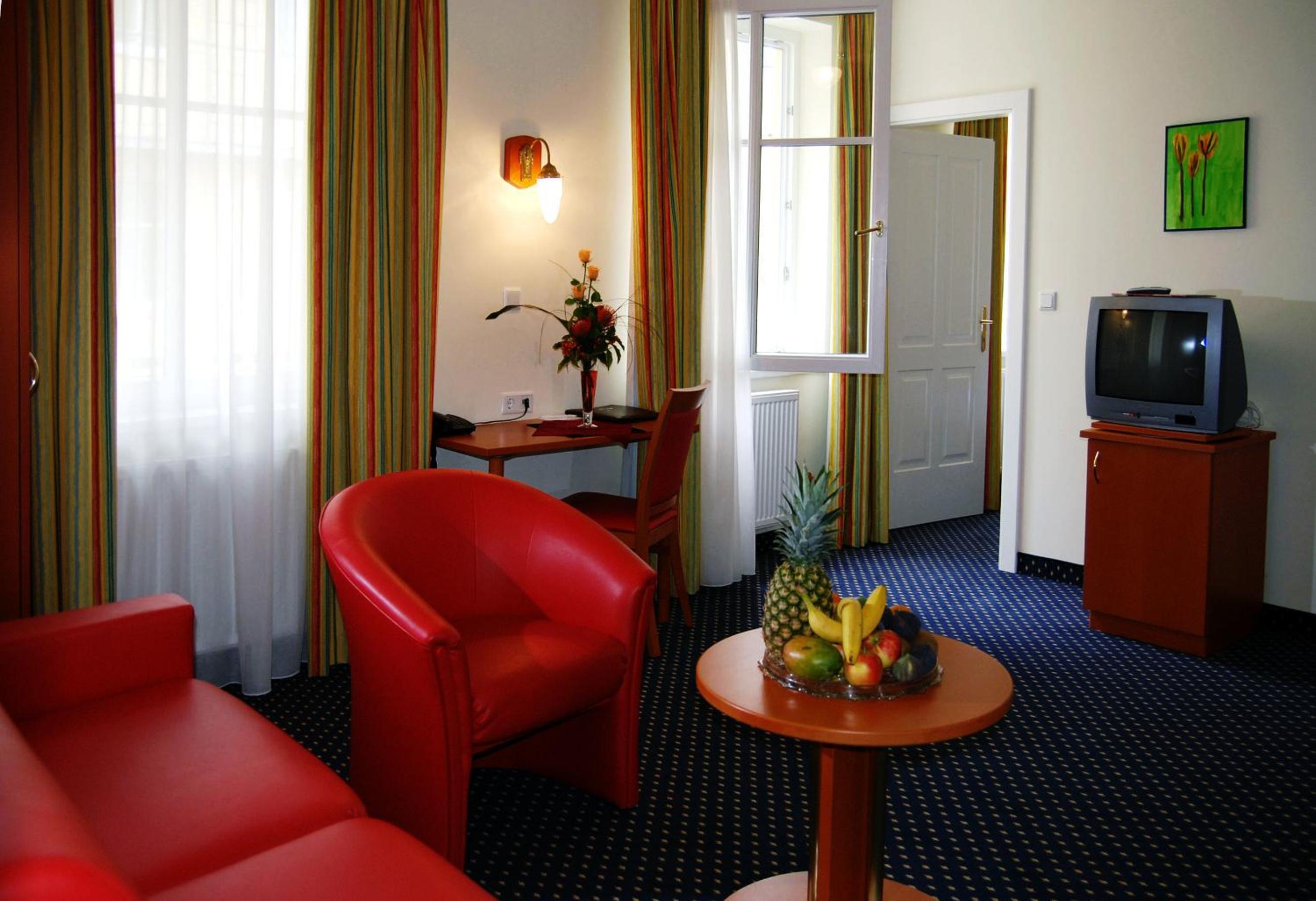 Standard Suite