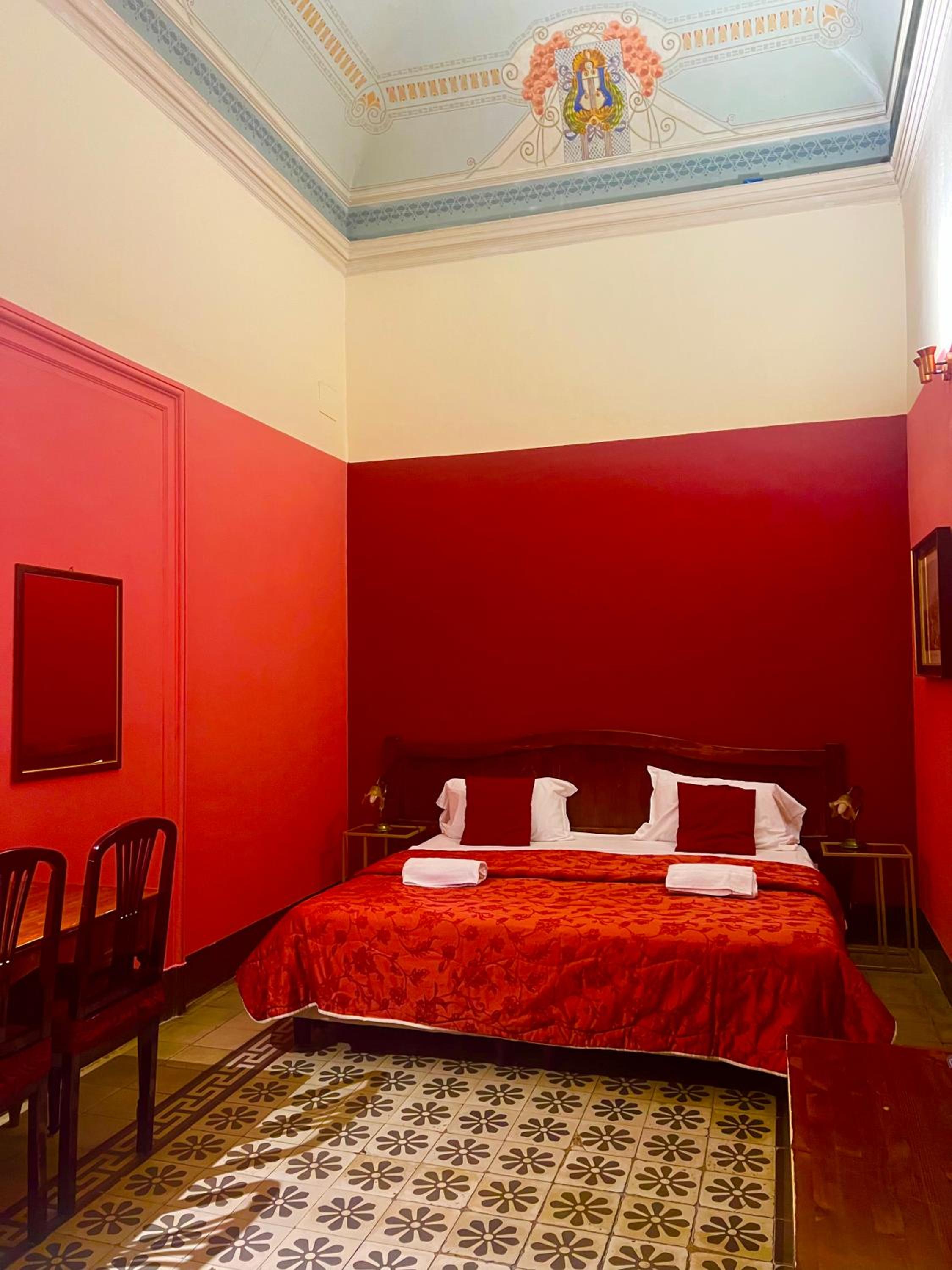 Deluxe Double Room - Photo 6