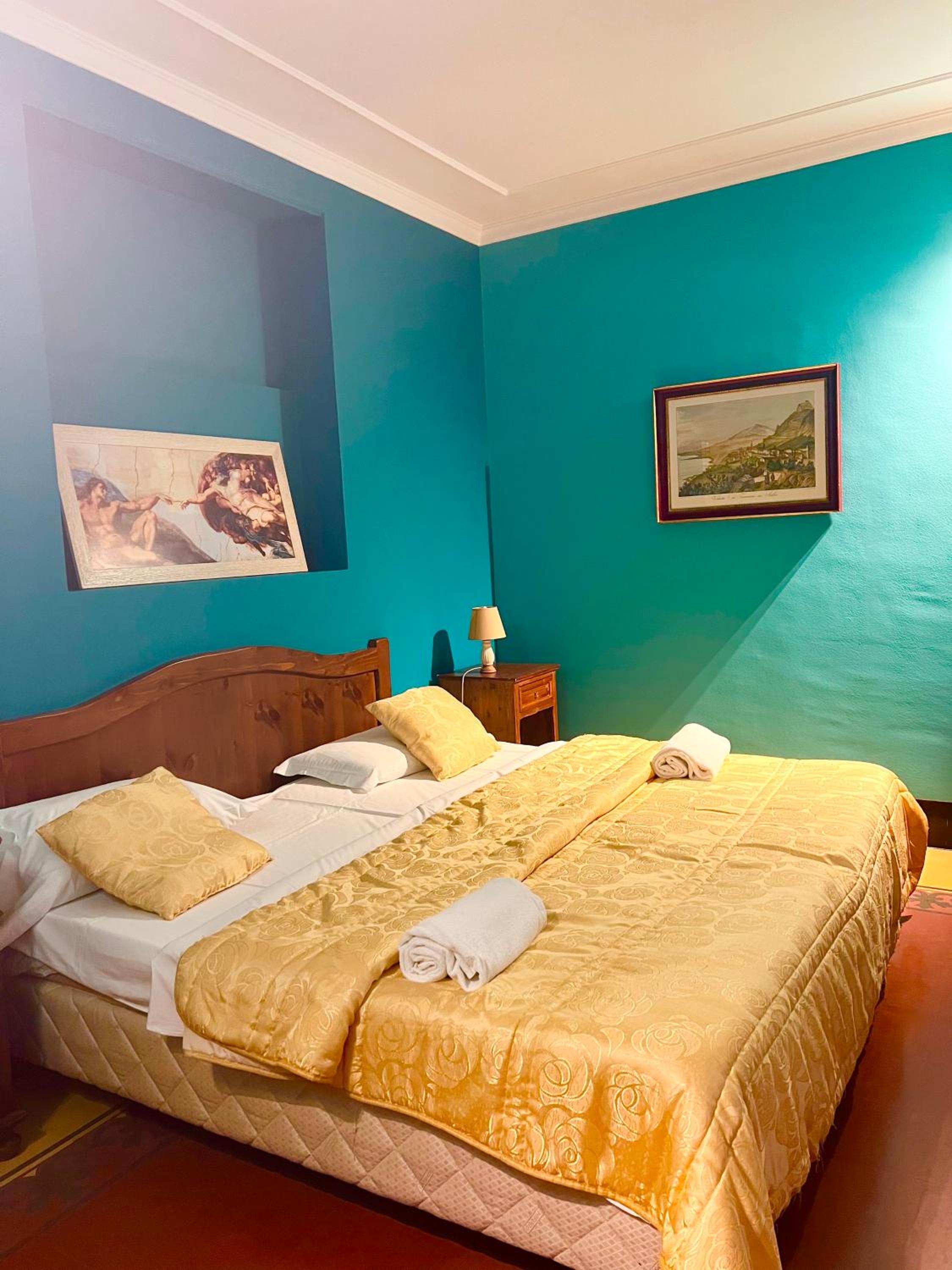 Deluxe Double Room - Photo 5