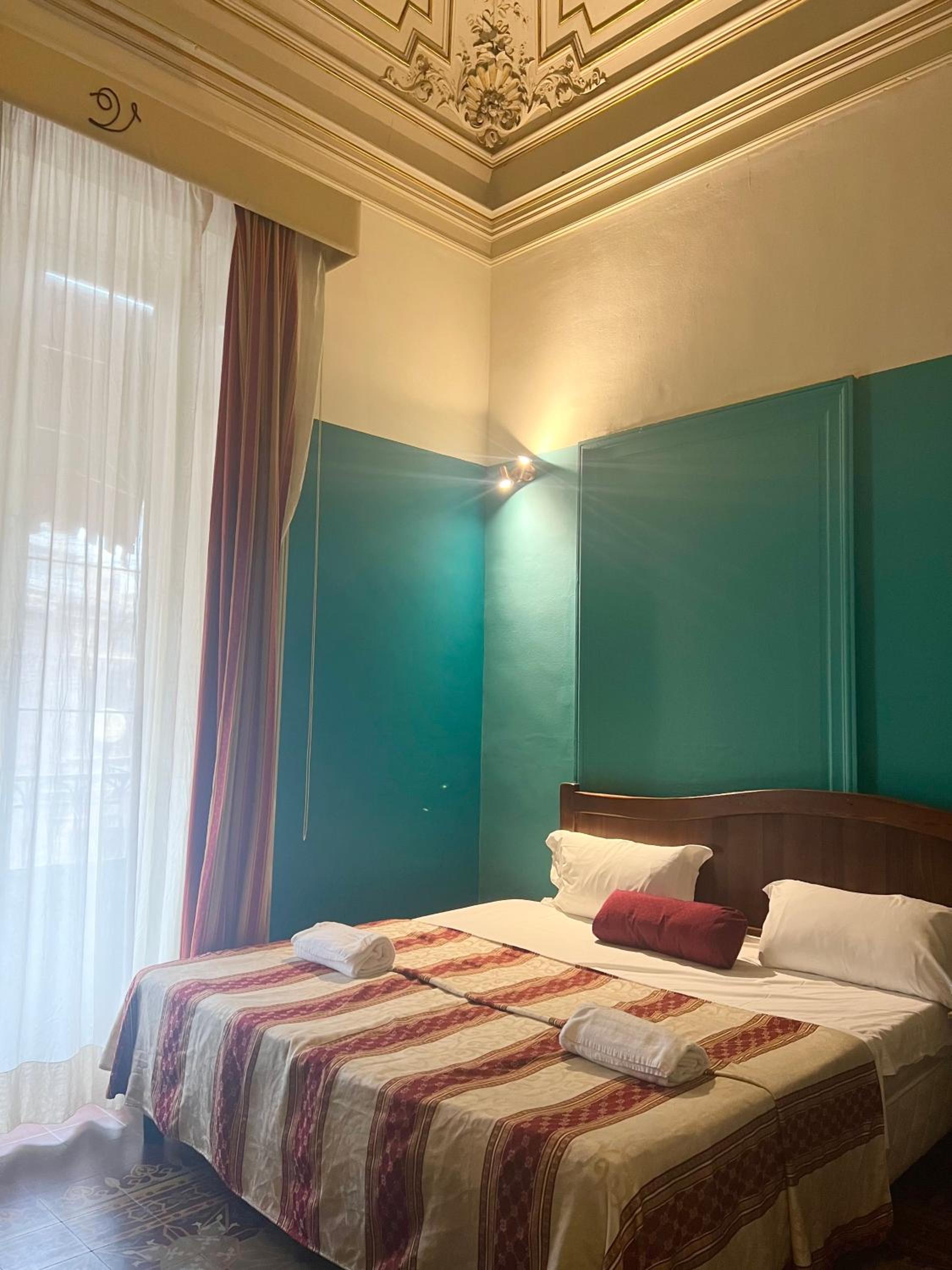 Superior Quadruple Room - Photo 6